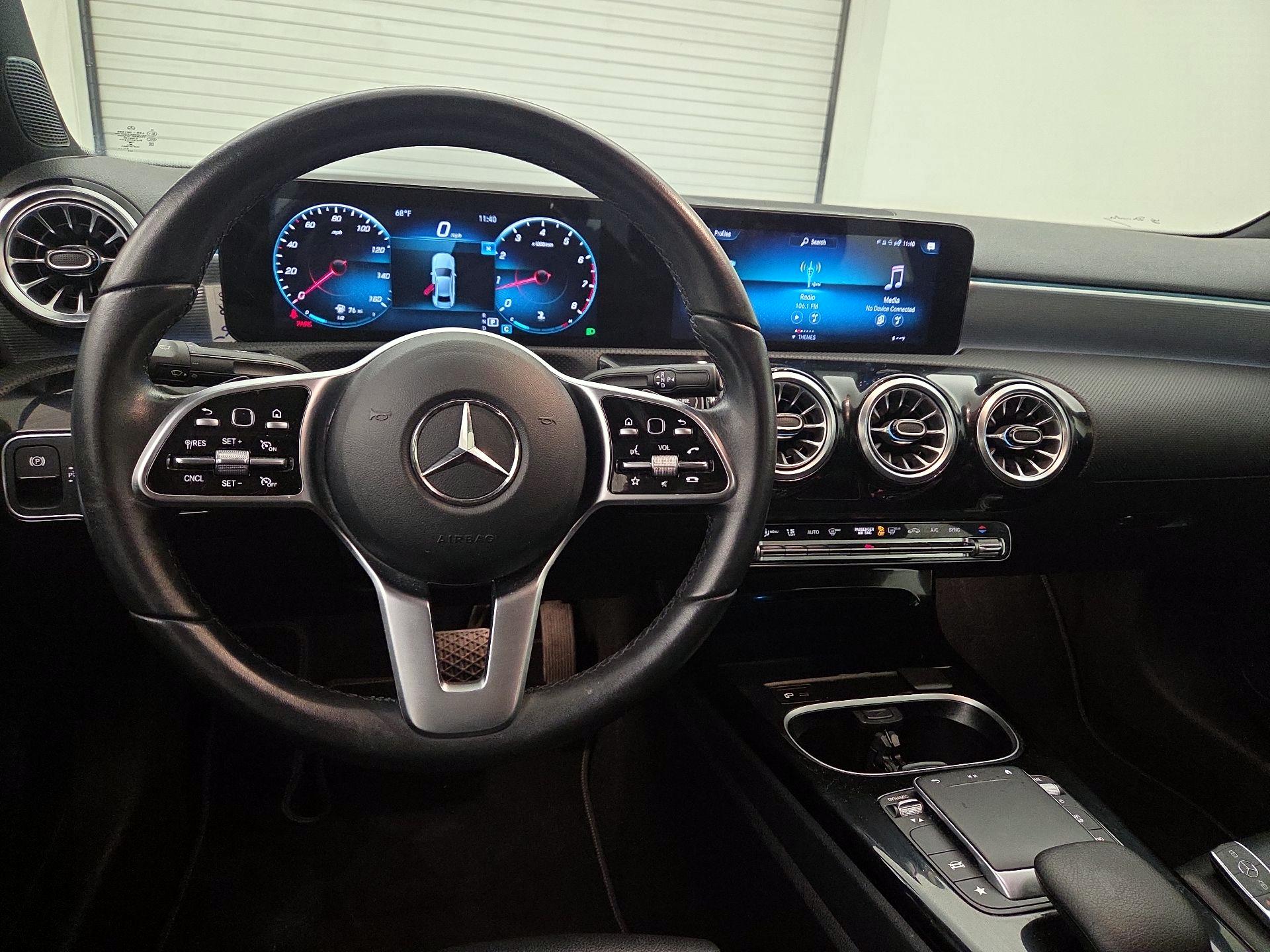Thumbnail: 2022 Mercedes-Benz A-Class - 10