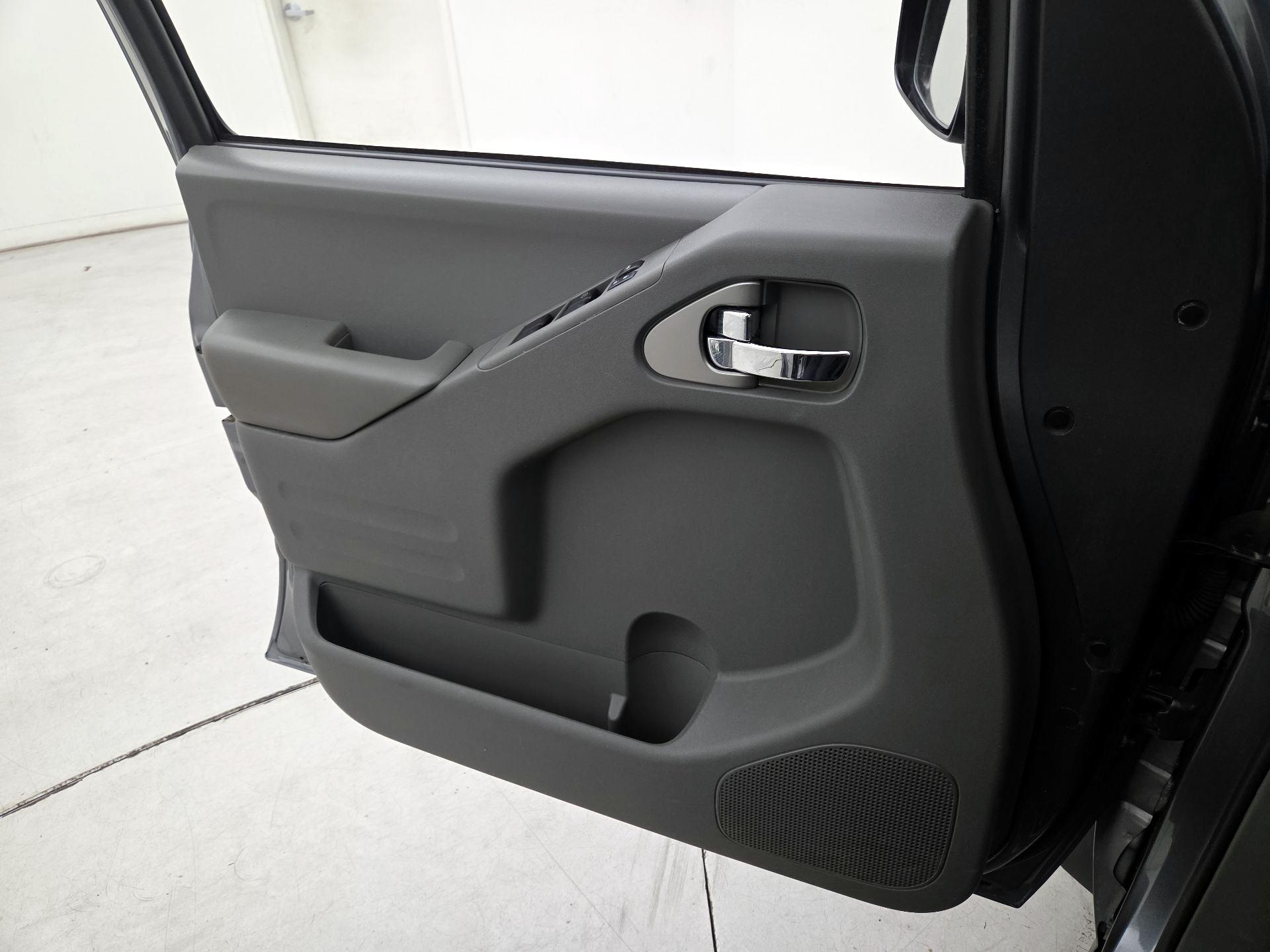 Thumbnail: 2018 Nissan Frontier - 12