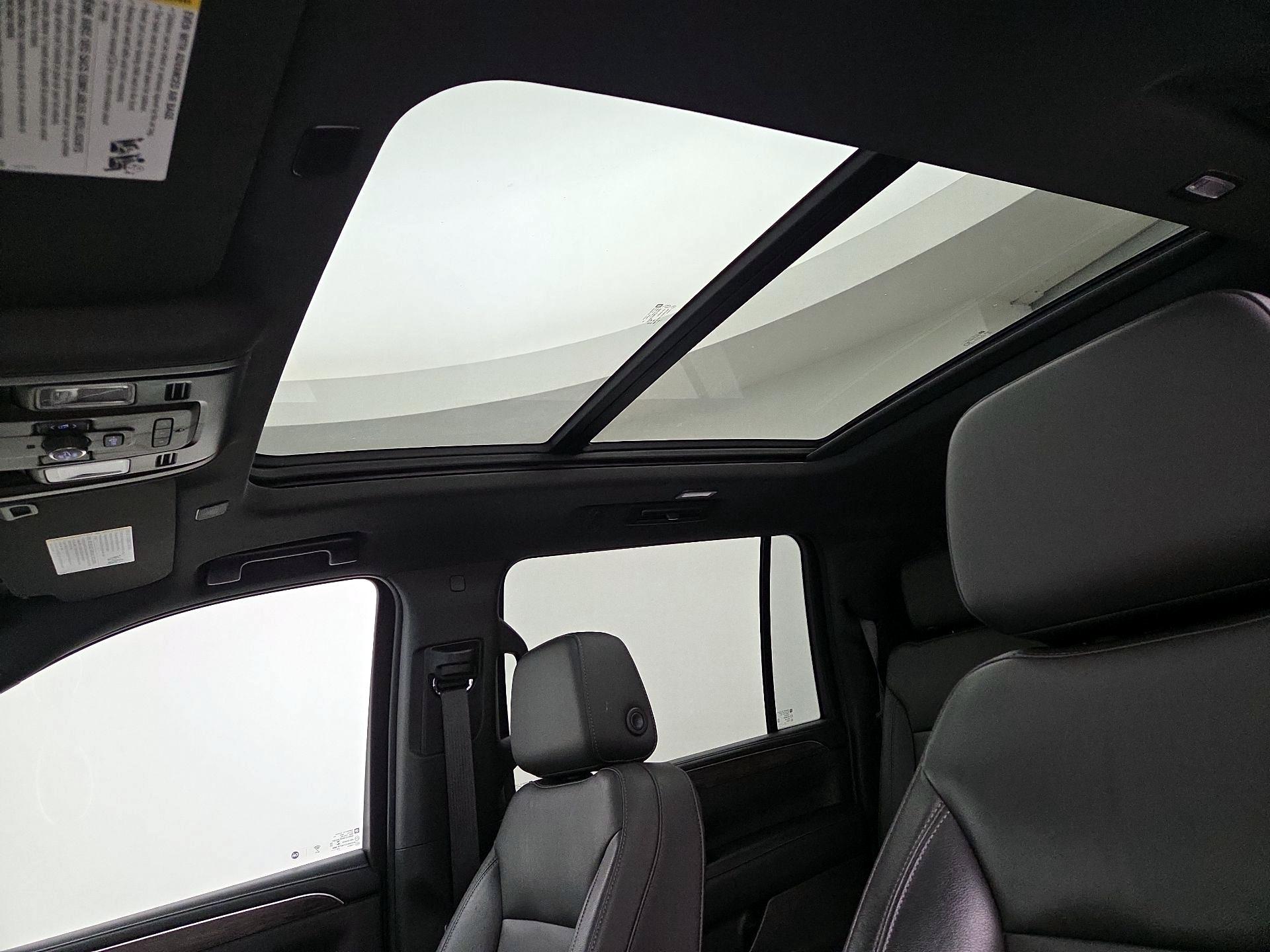 Thumbnail: 2021 Chevrolet Suburban - 19