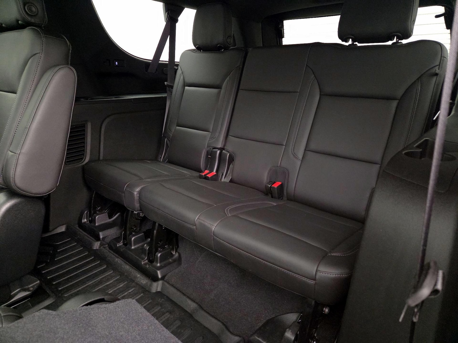 2021 Chevrolet Suburban Z71 - Photo 22