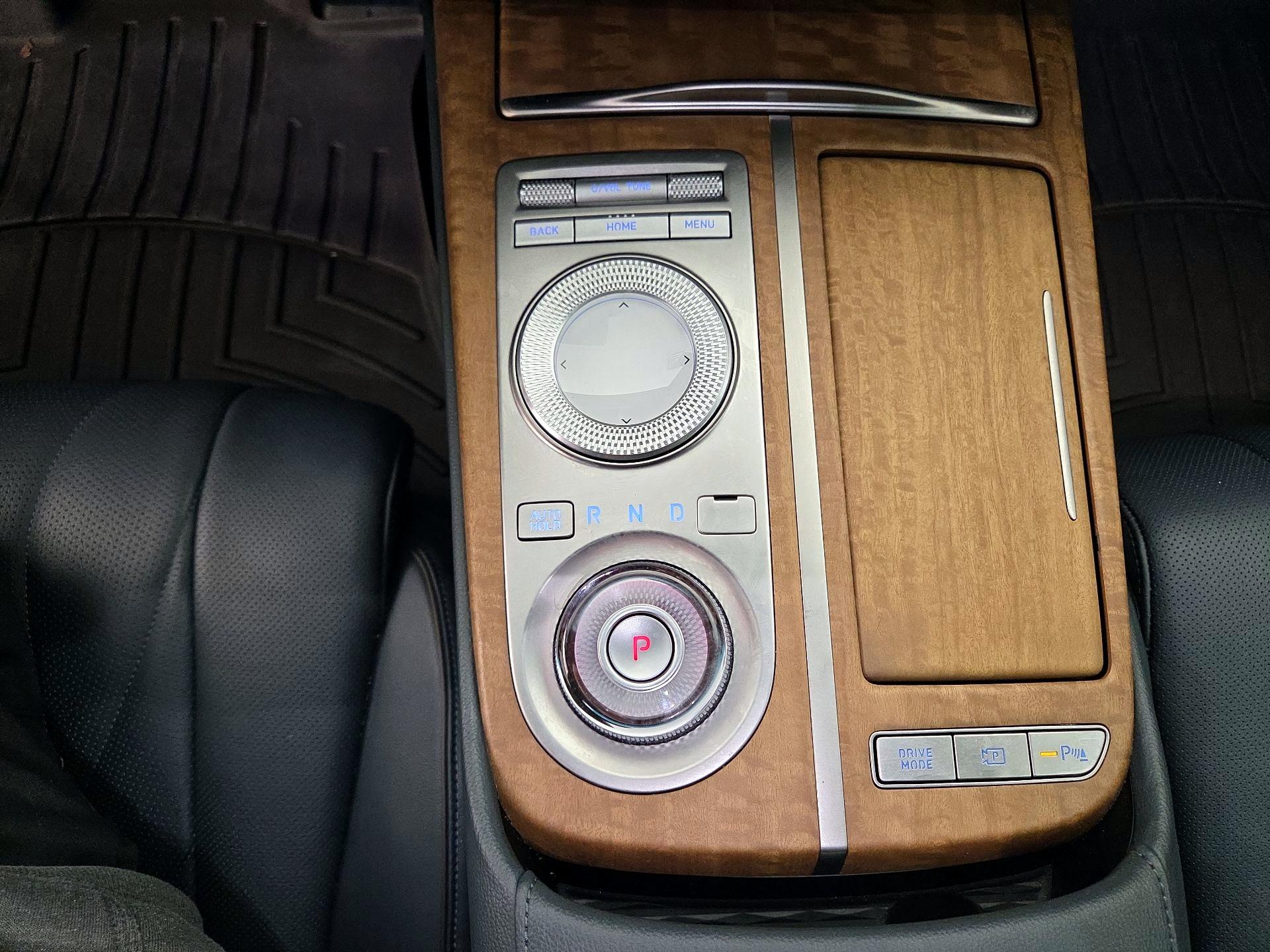 Thumbnail: 2021 Genesis G80 - 17