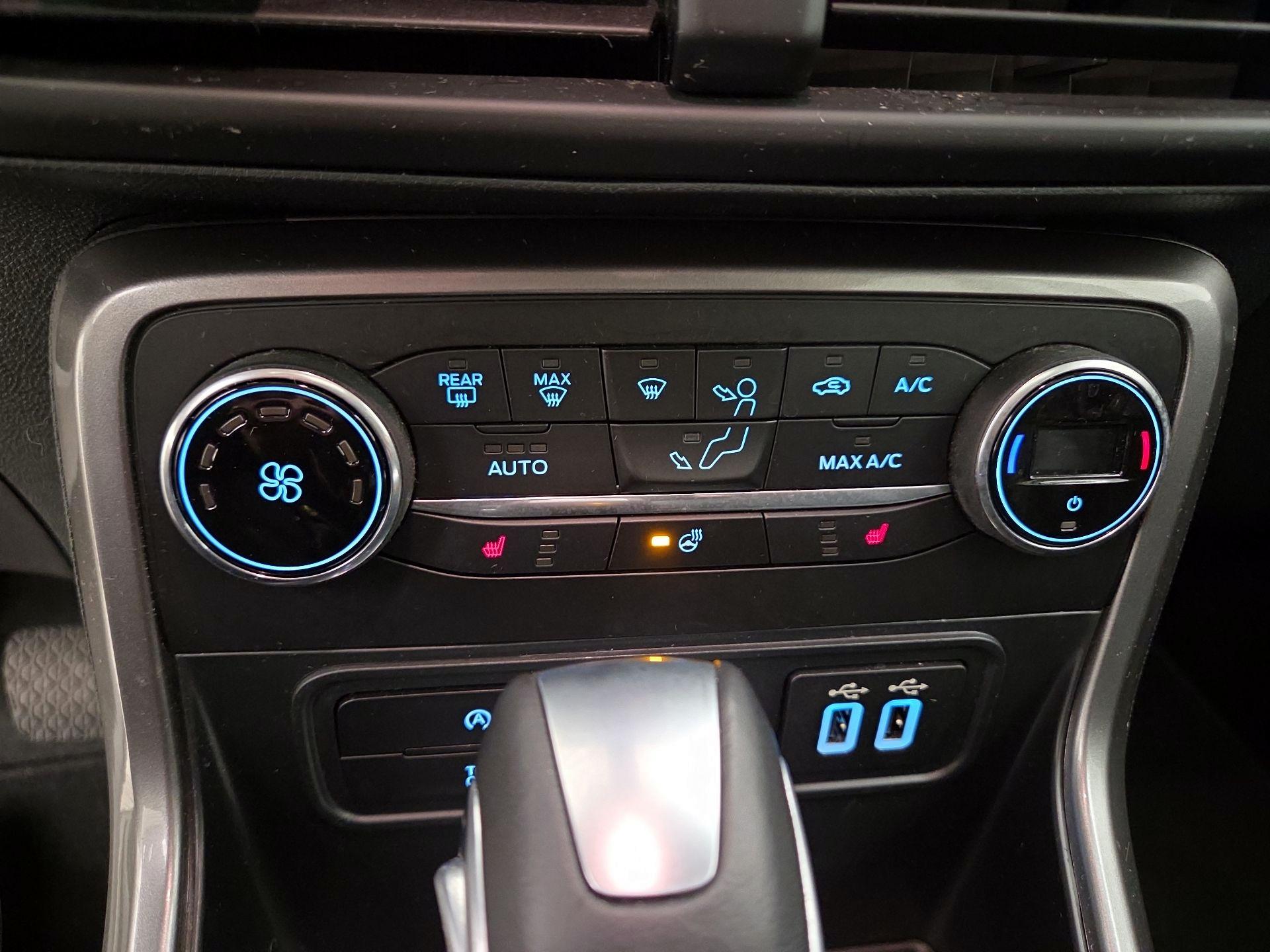 Thumbnail: 2021 Ford EcoSport - 15