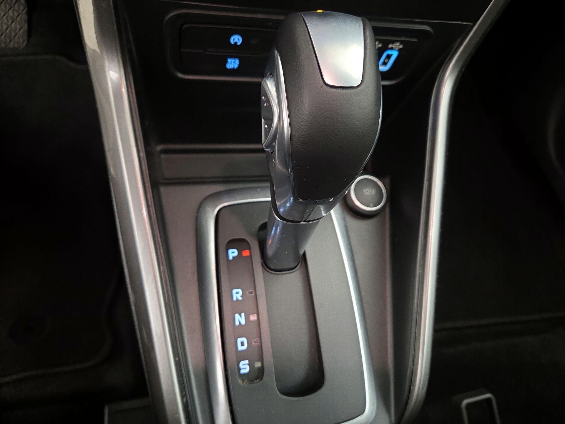 Thumbnail: 2021 Ford EcoSport - 16