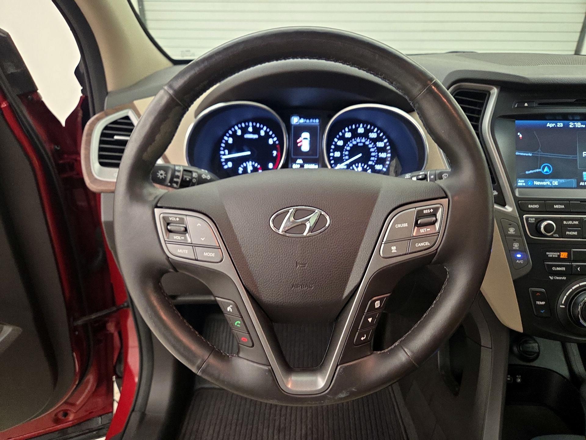 Thumbnail: 2017 Hyundai Santa Fe - 10