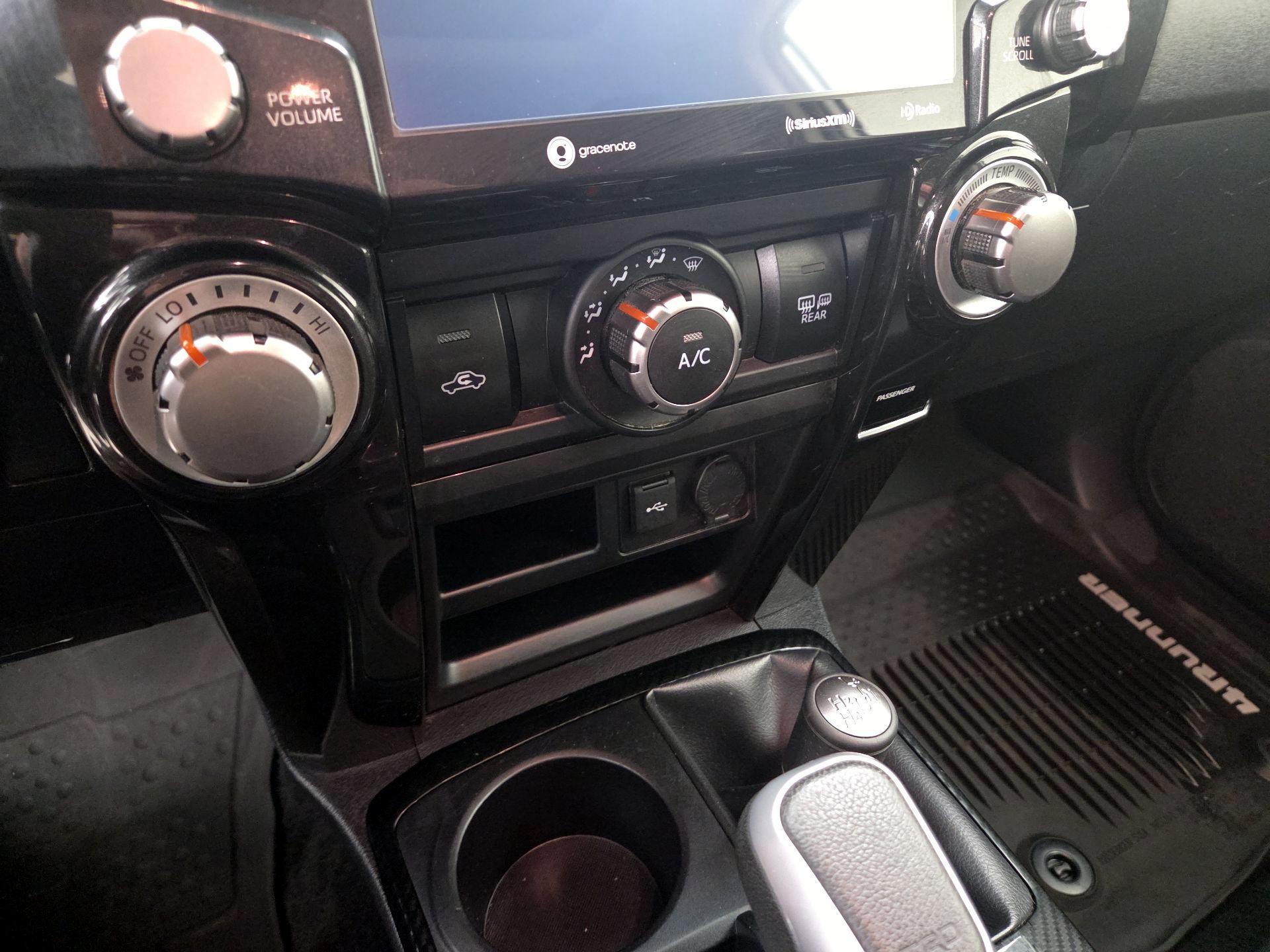 Thumbnail: 2020 Toyota 4Runner - 16