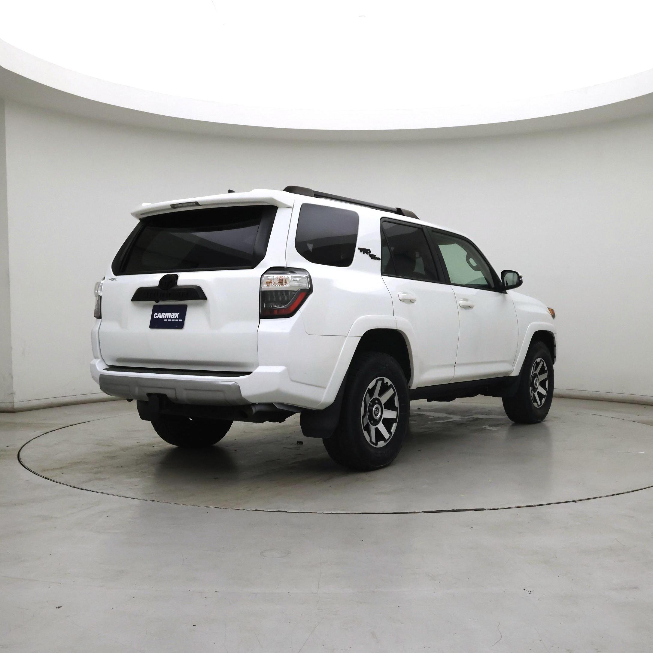 Thumbnail: 2020 Toyota 4Runner - 8