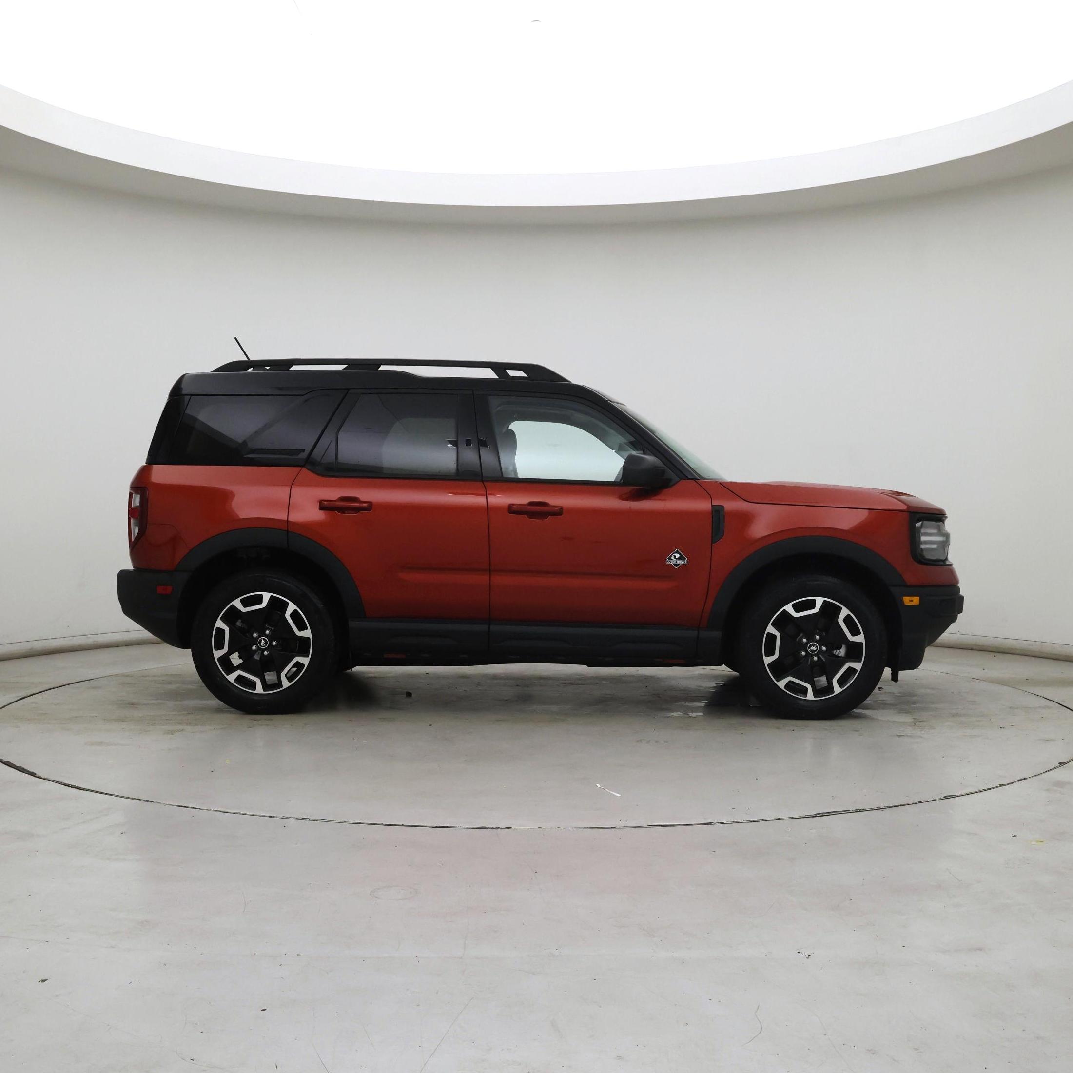 Thumbnail: 2023 Ford Bronco Sport - 7
