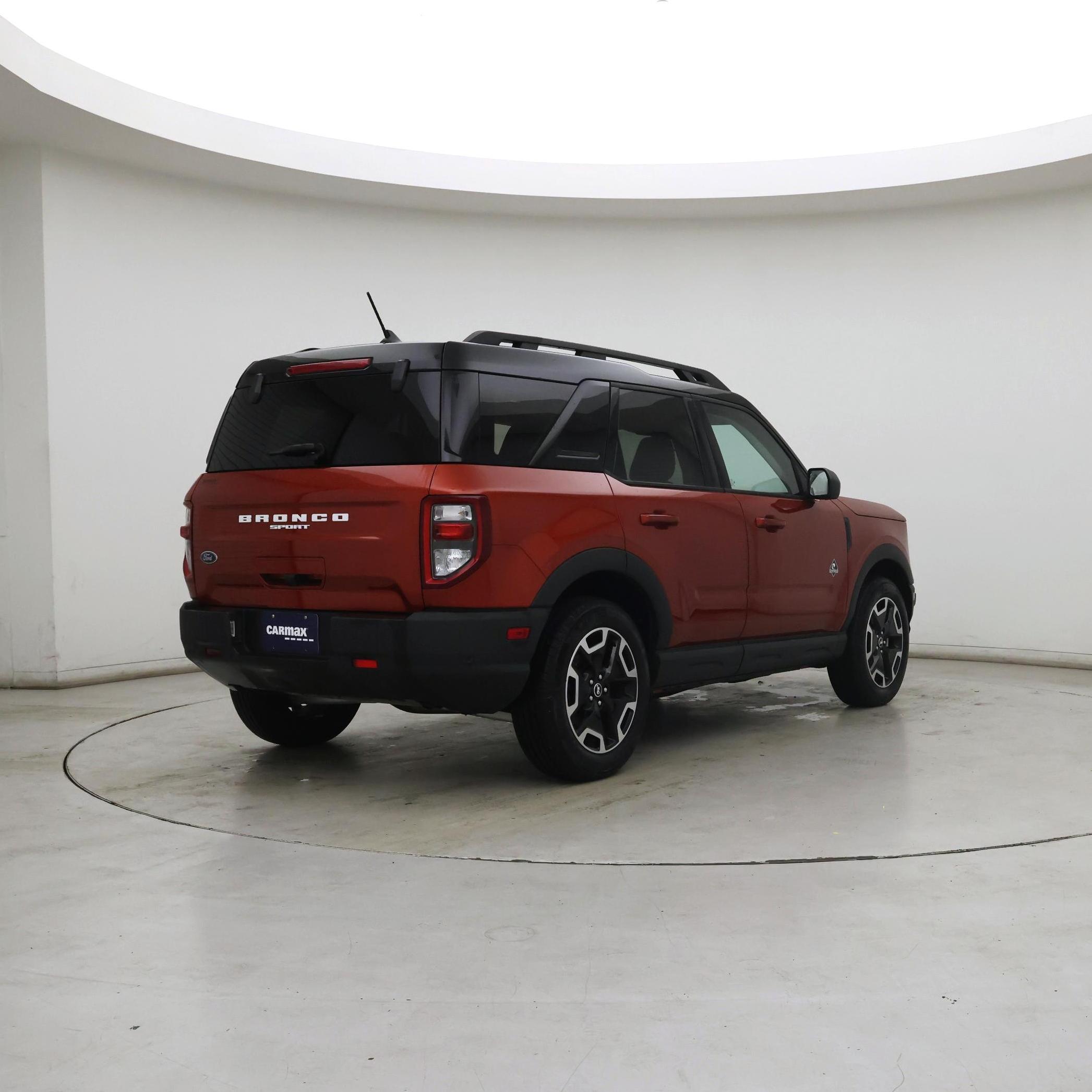 Thumbnail: 2023 Ford Bronco Sport - 8