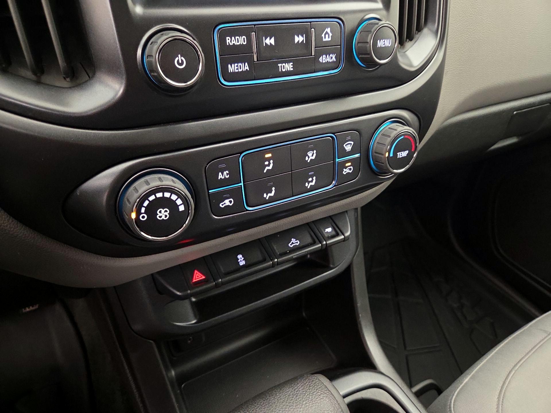 Thumbnail: 2016 Chevrolet Colorado - 16