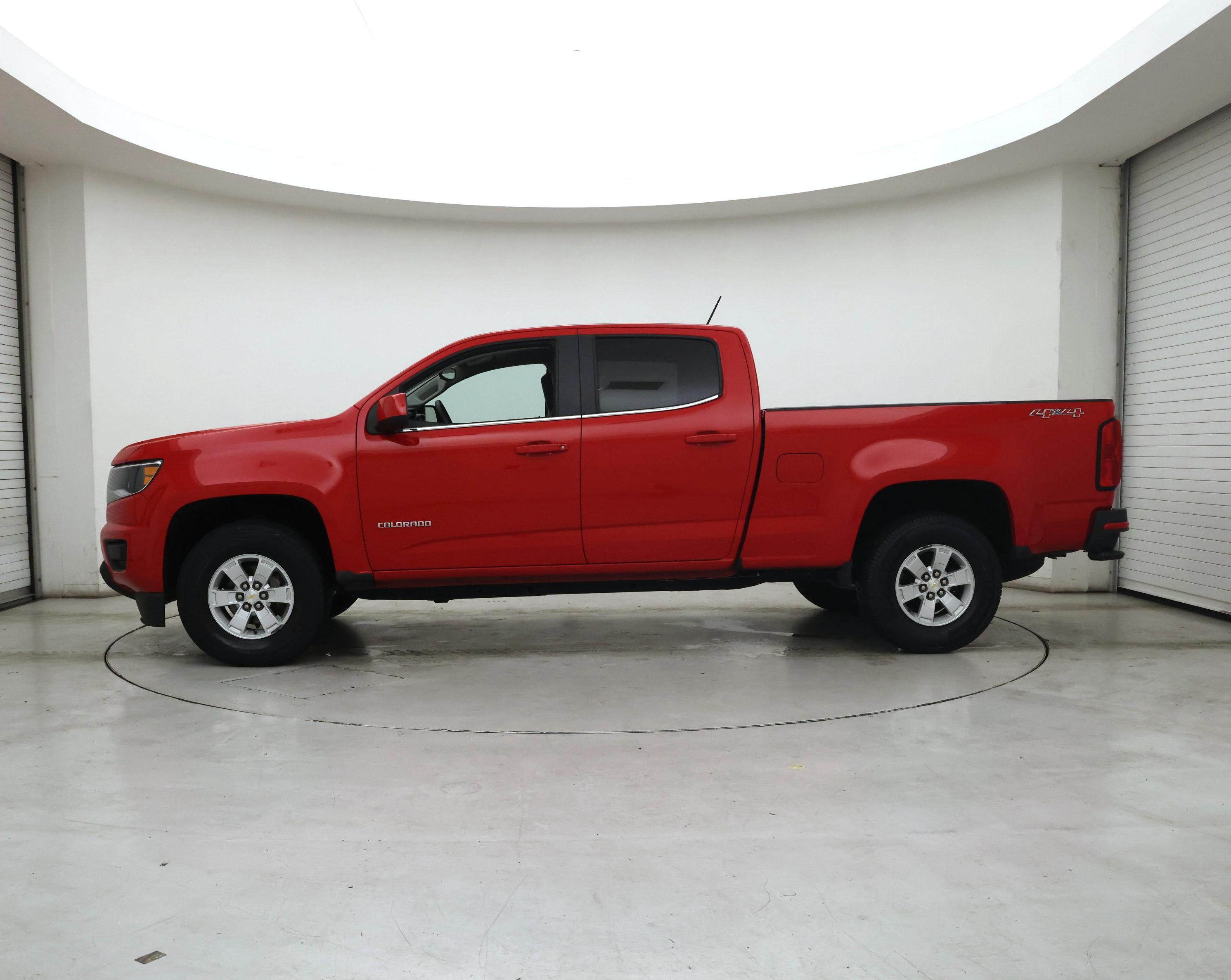 Thumbnail: 2016 Chevrolet Colorado - 3