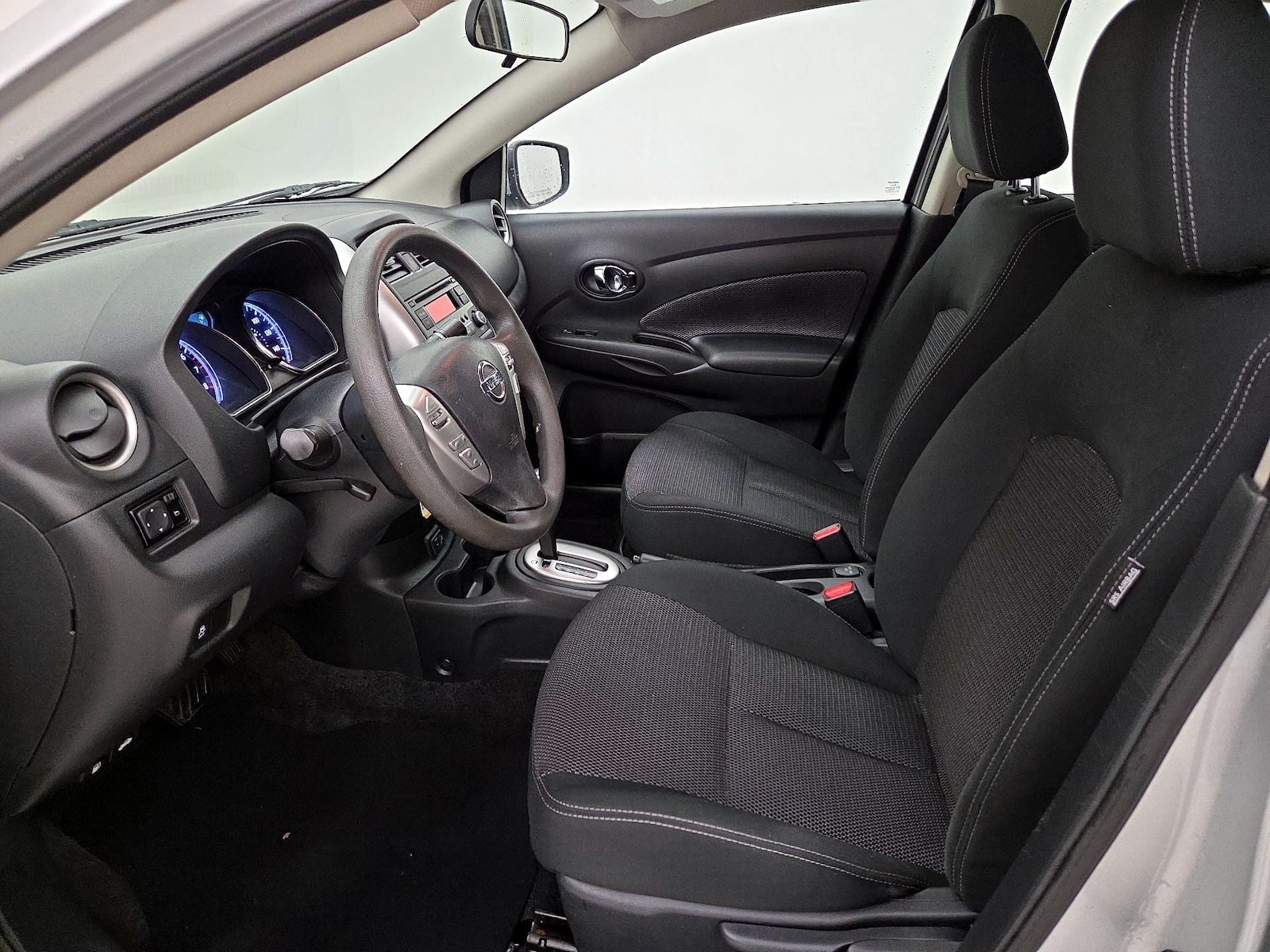 2018 Nissan Versa Sedan SV - Photo 12