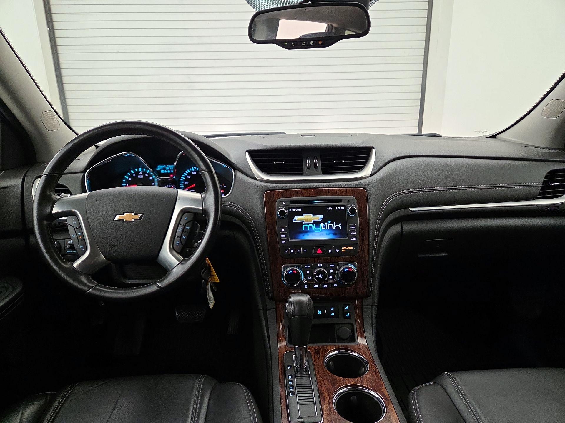 Thumbnail: 2014 Chevrolet Traverse - 9