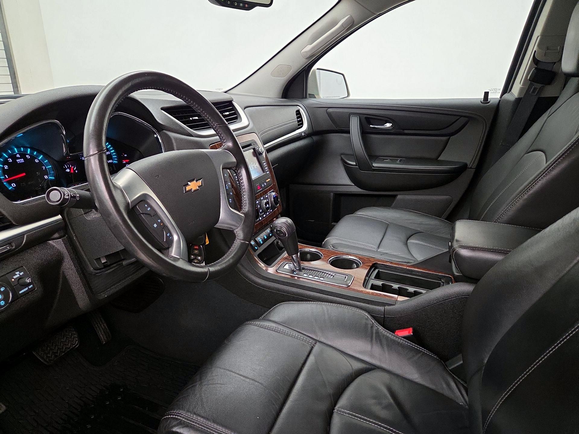 Thumbnail: 2014 Chevrolet Traverse - 11