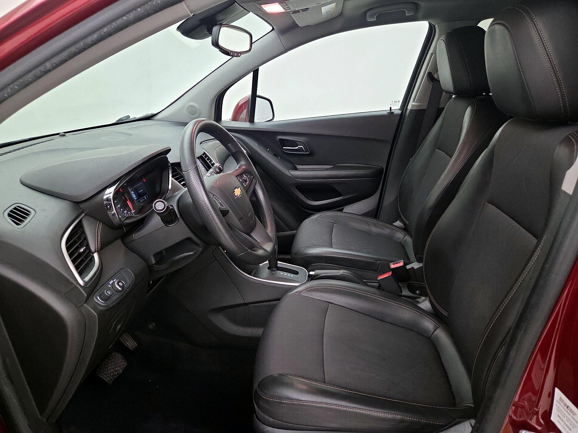 Thumbnail: 2022 Chevrolet Trax - 11