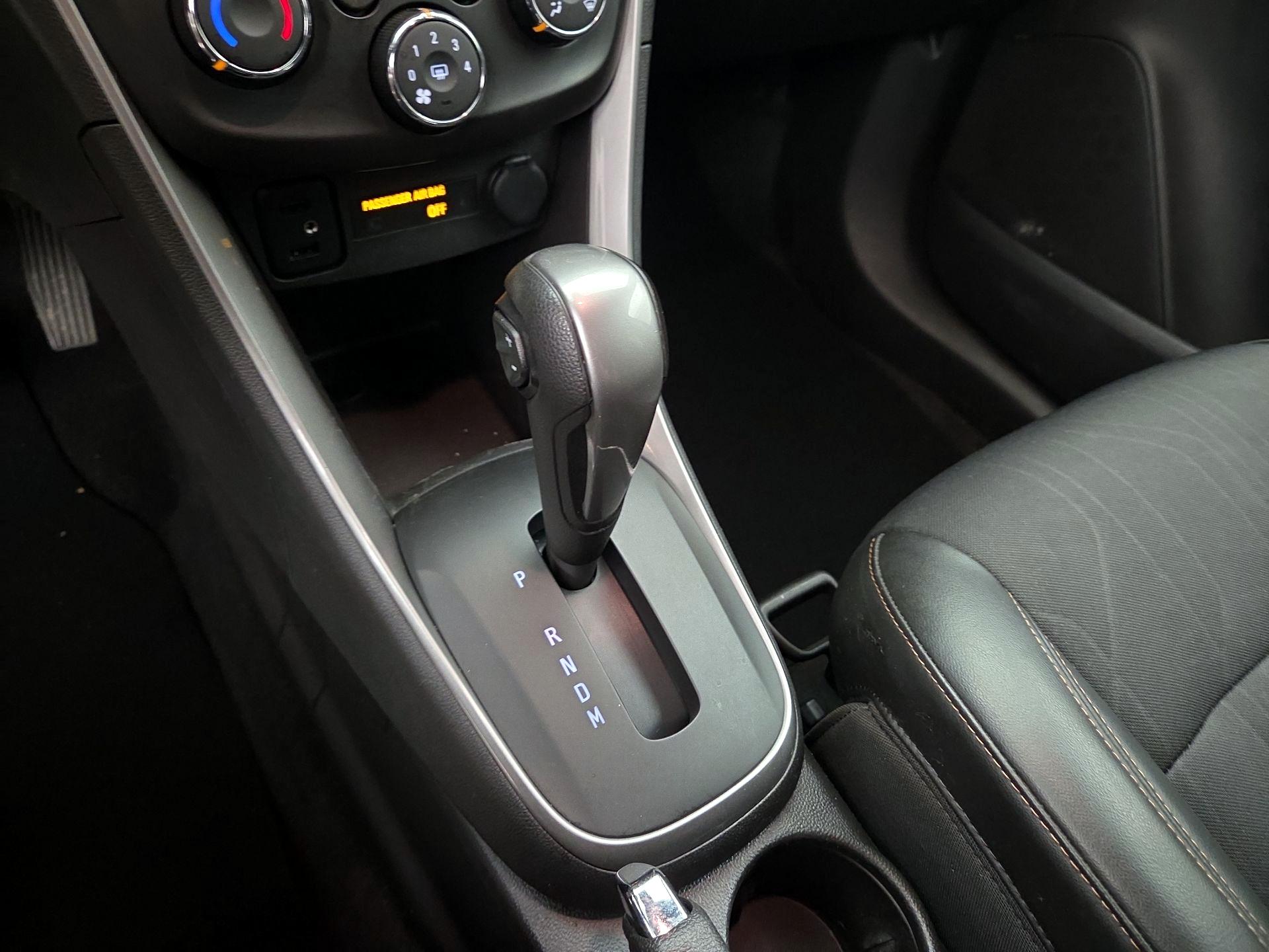Thumbnail: 2022 Chevrolet Trax - 17