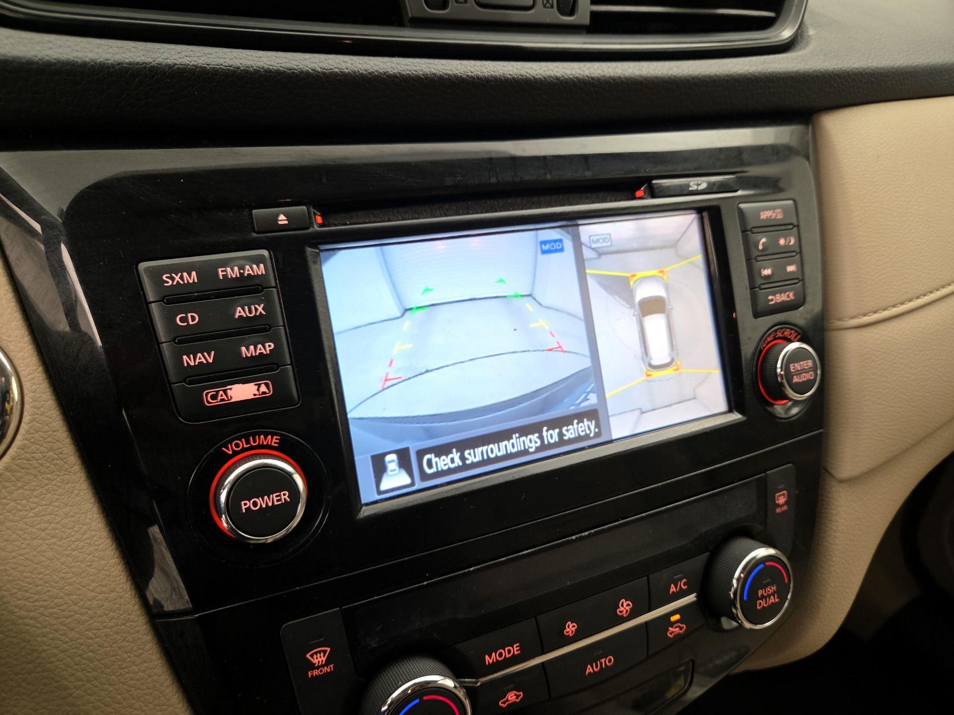 Thumbnail: 2017 Nissan Rogue - 15