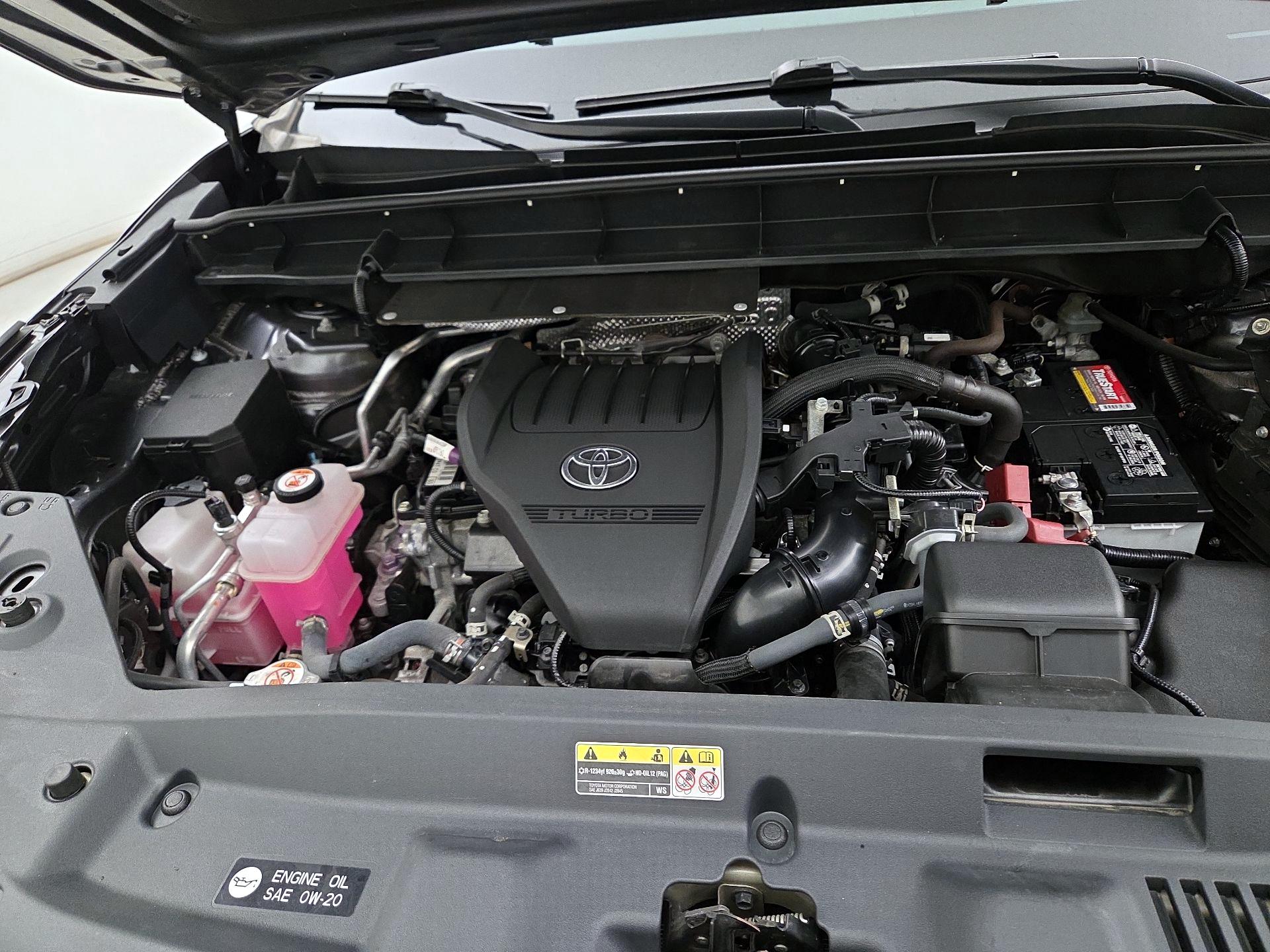 Thumbnail: 2023 Toyota Highlander - 20