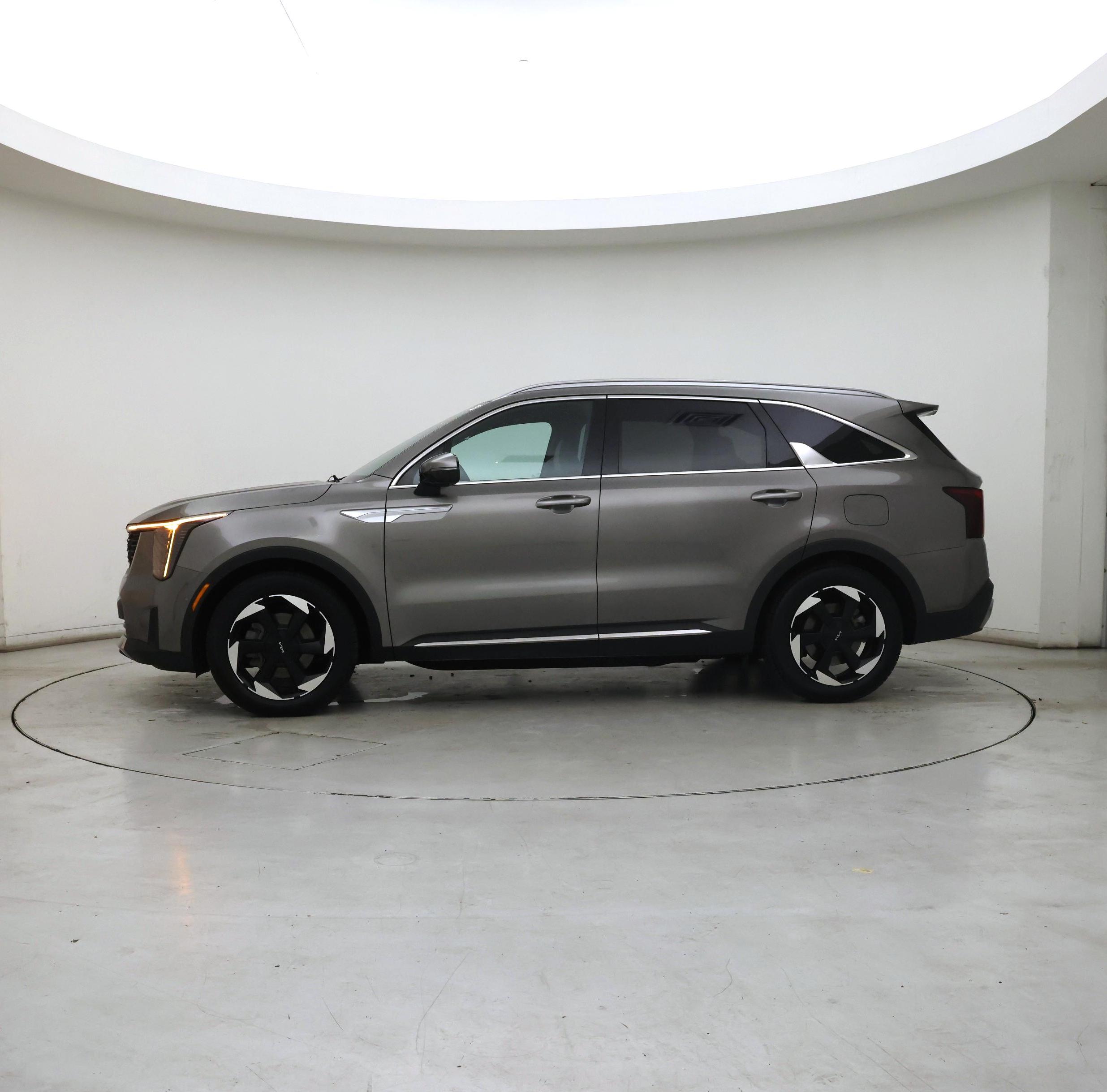 Thumbnail: 2025 Kia Sorento - 3
