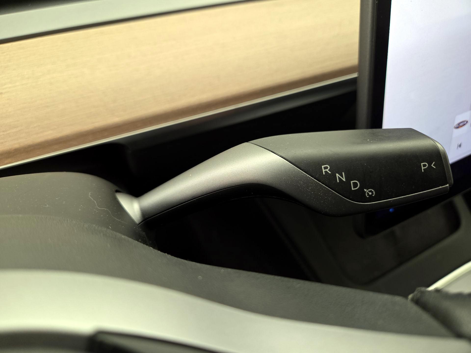 Thumbnail: 2023 Tesla Model 3 - 16