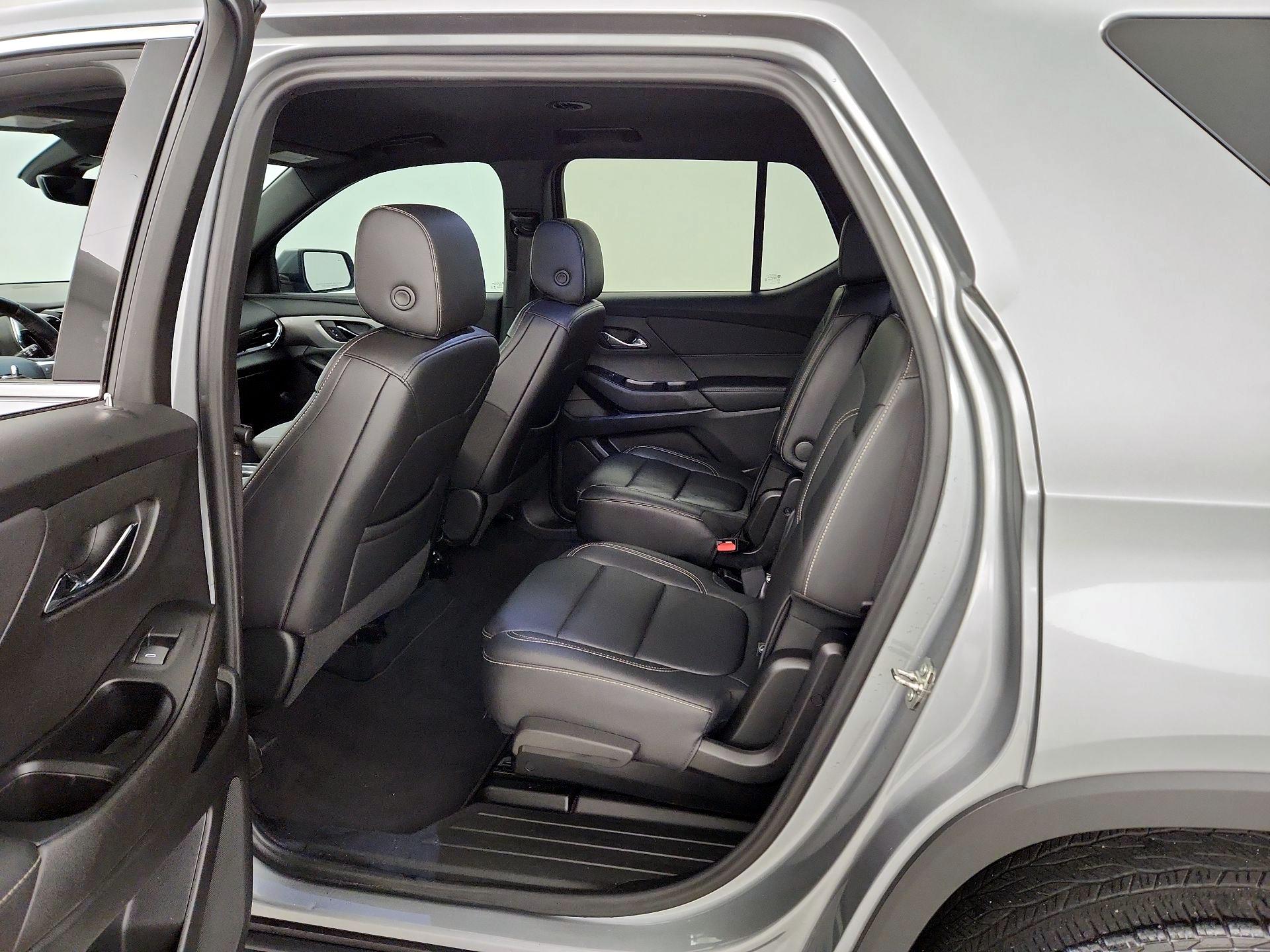 Thumbnail: 2023 Chevrolet Traverse - 19