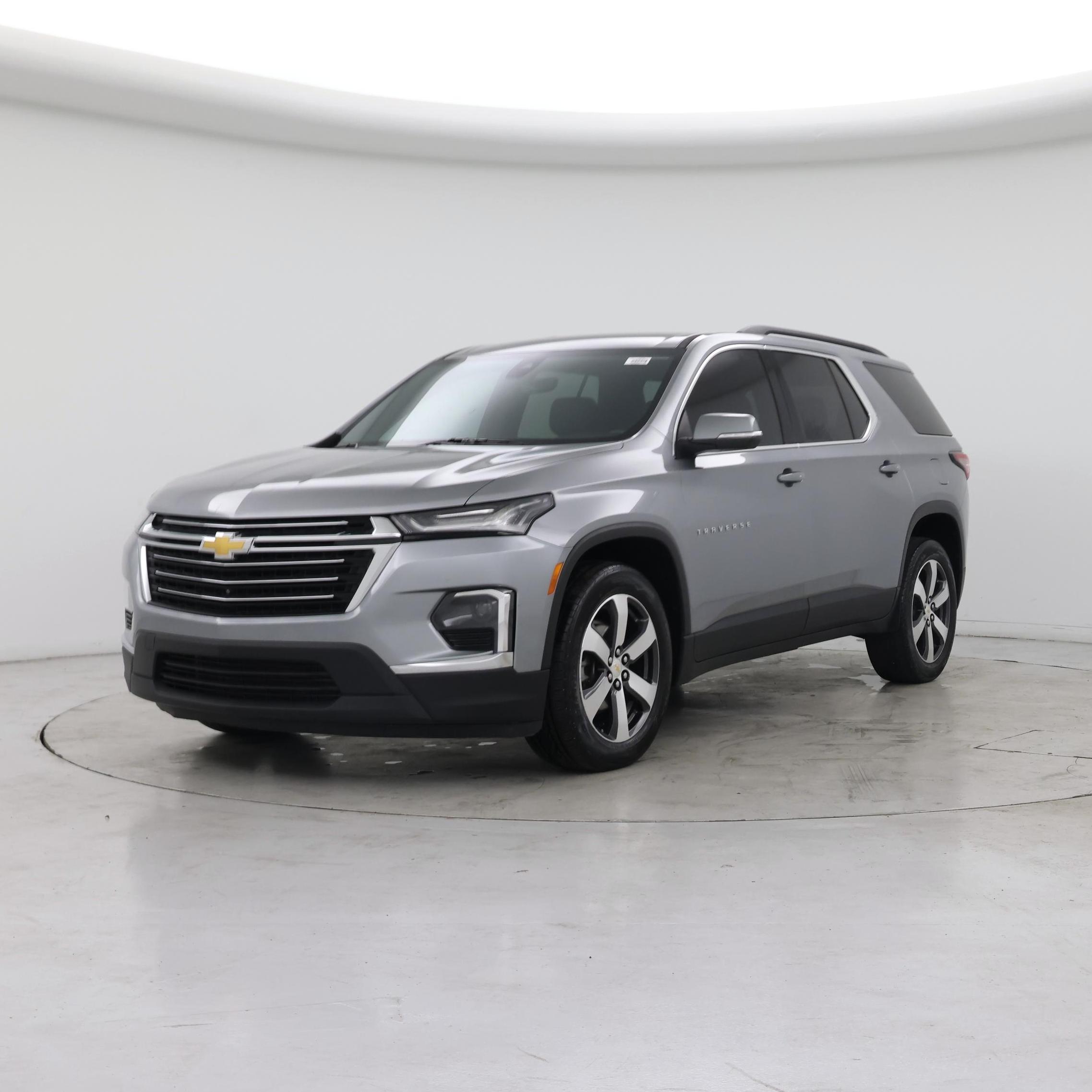 Thumbnail: 2023 Chevrolet Traverse - 4
