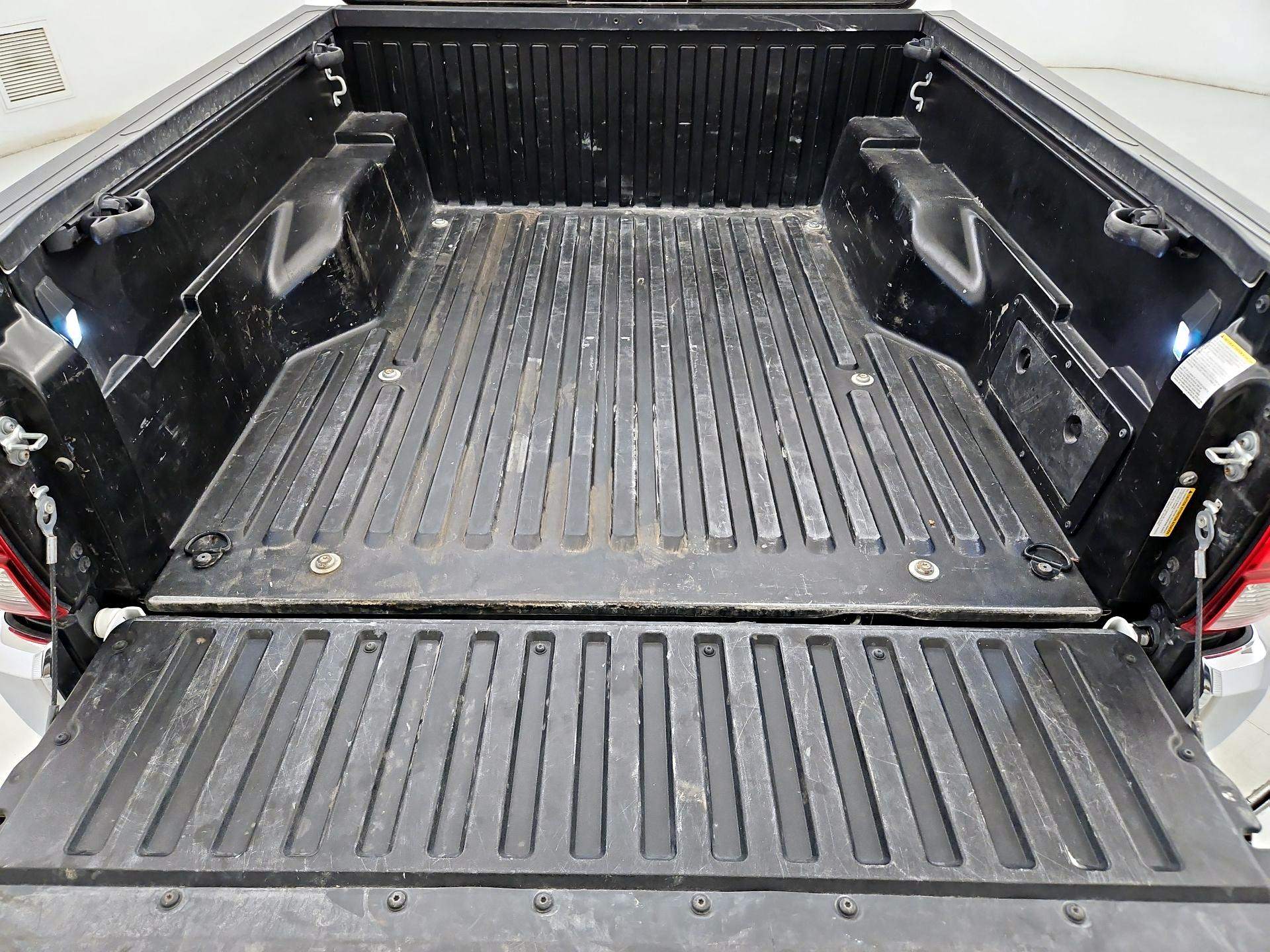 Thumbnail: 2023 Toyota Tacoma - 20