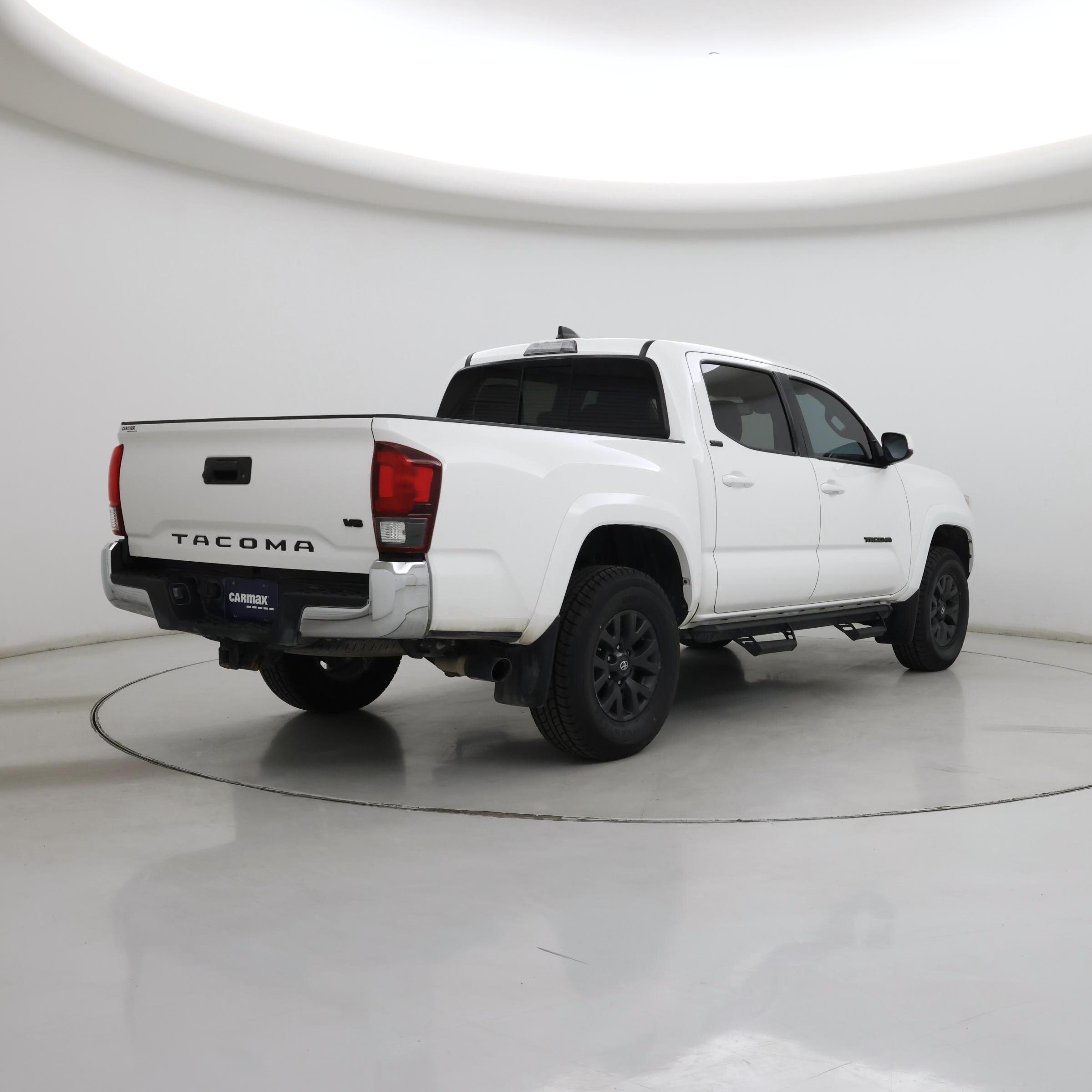 Thumbnail: 2023 Toyota Tacoma - 8