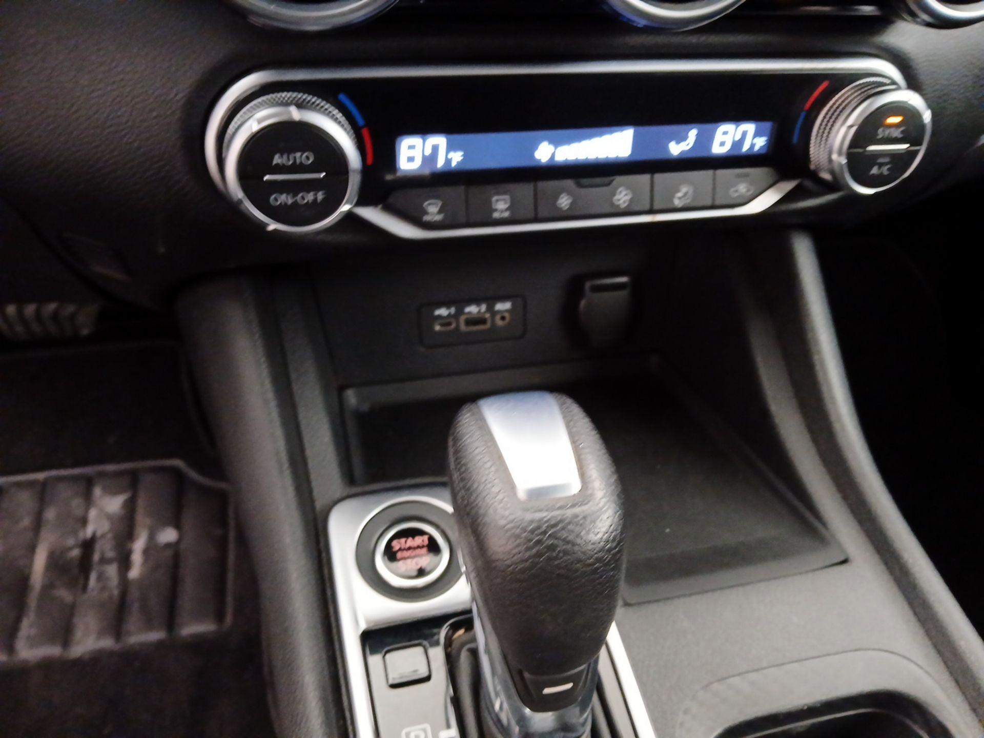 Thumbnail: 2021 Nissan Sentra - 16