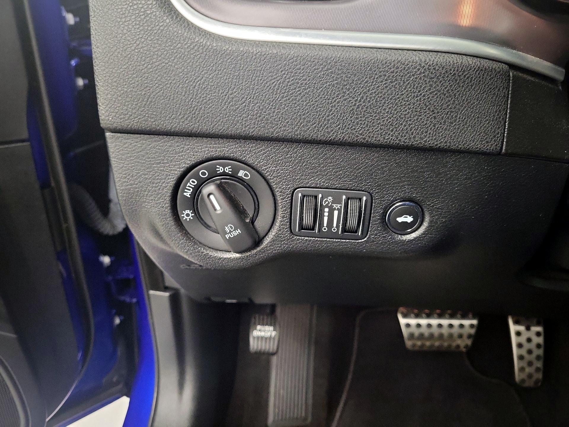 Thumbnail: 2022 Dodge Charger - 11