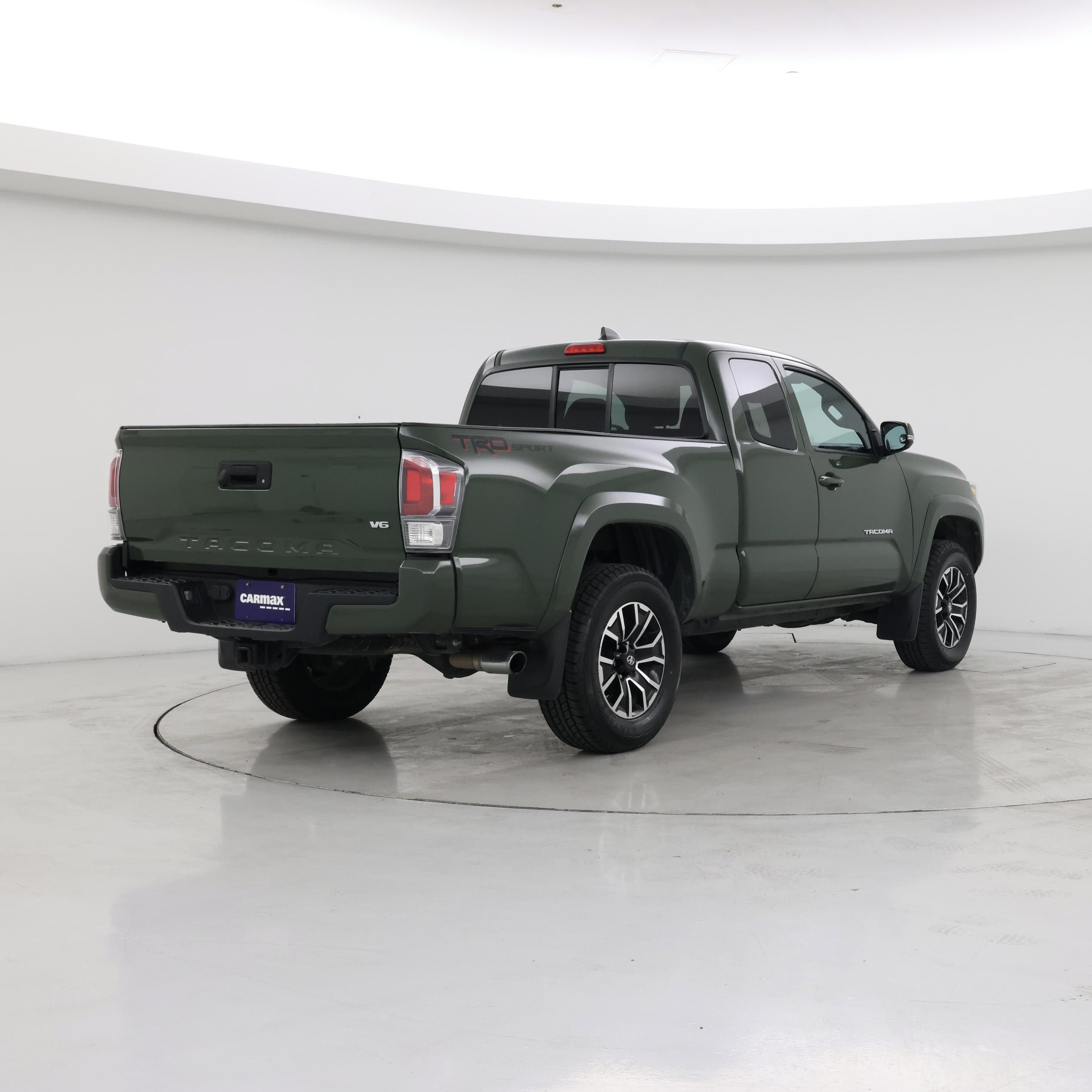 Thumbnail: 2022 Toyota Tacoma - 8