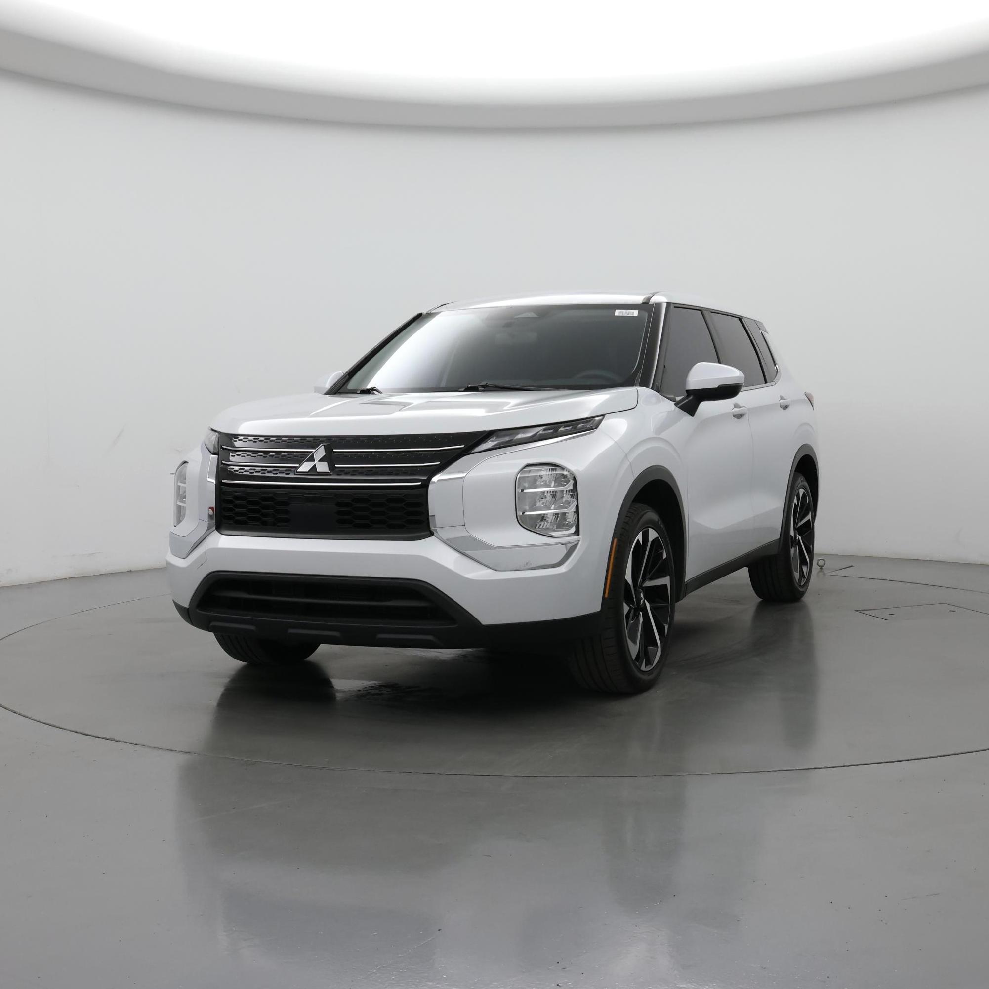 Thumbnail: 2022 Mitsubishi Outlander - 4