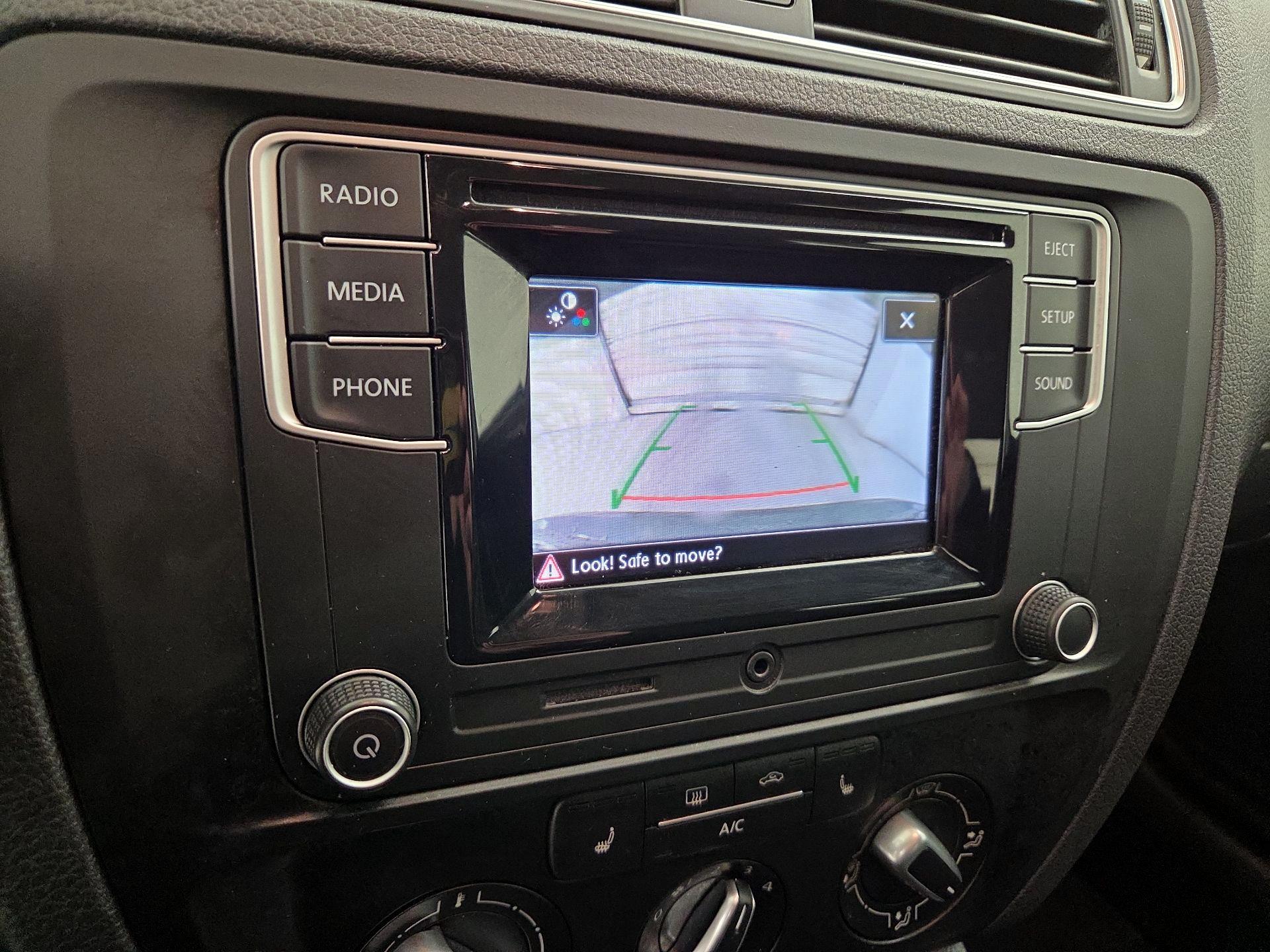 Thumbnail: 2018 Volkswagen Jetta - 14