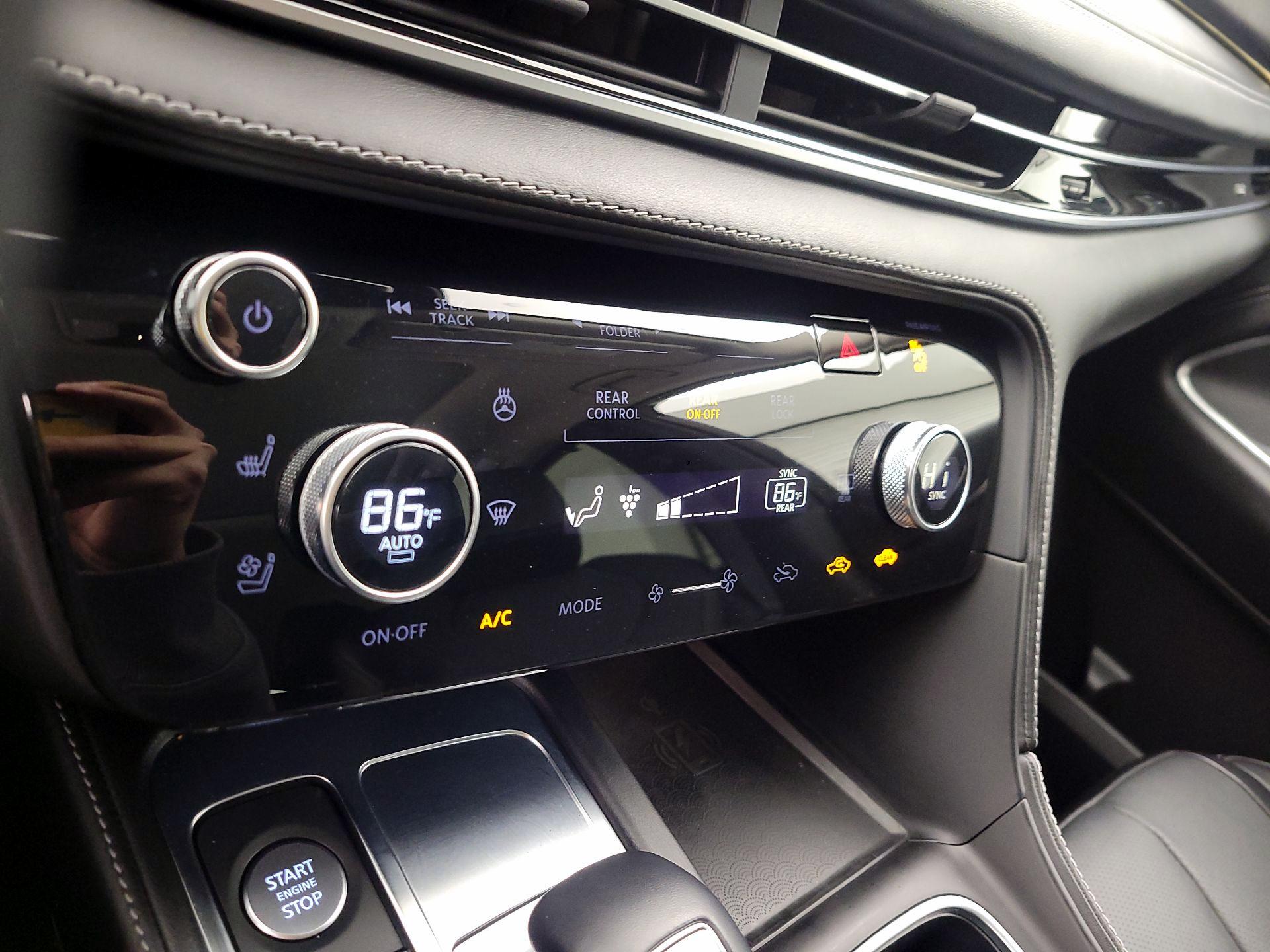 Thumbnail: 2022 INFINITI QX60 - 17