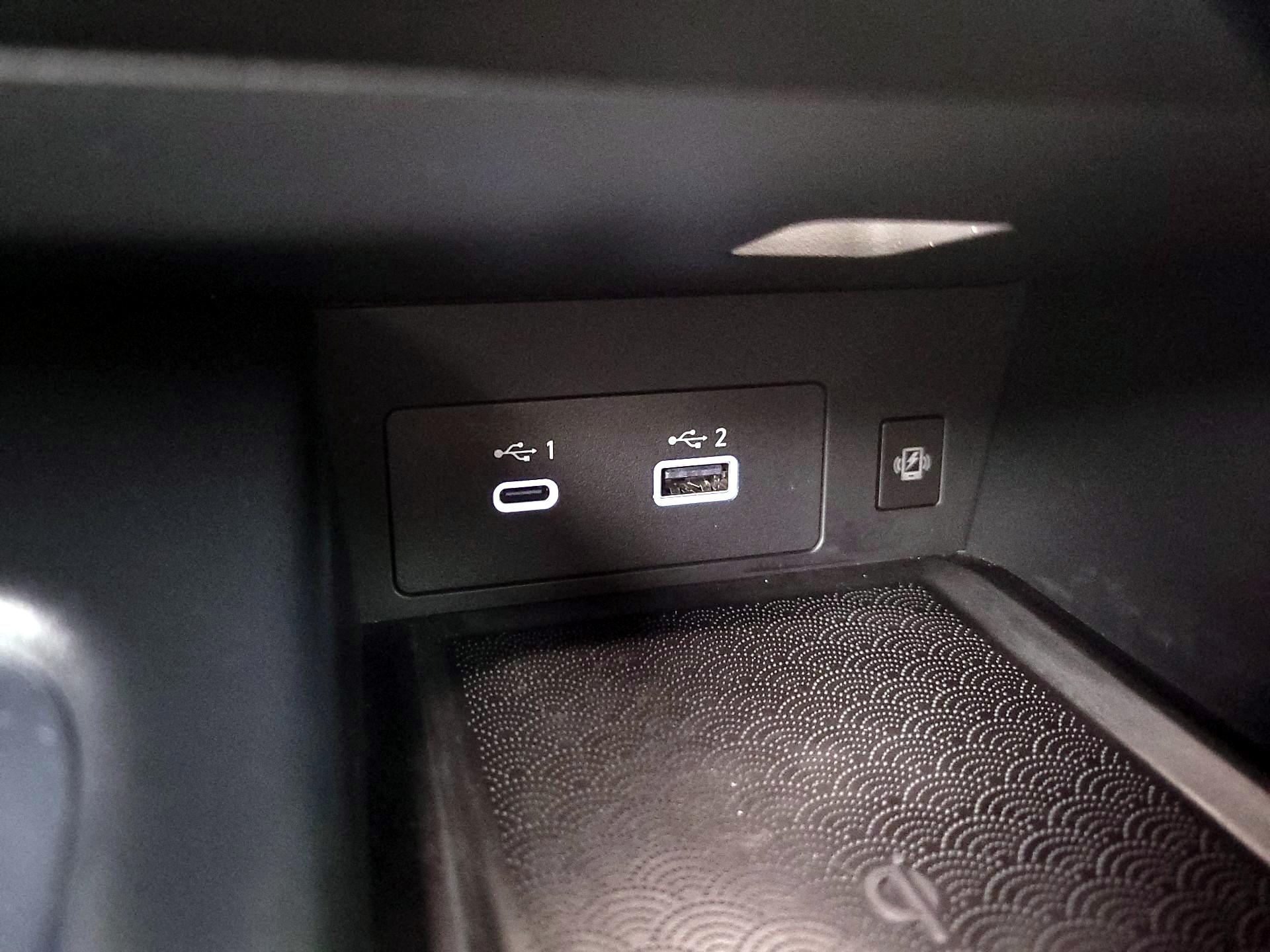 Thumbnail: 2022 INFINITI QX60 - 19