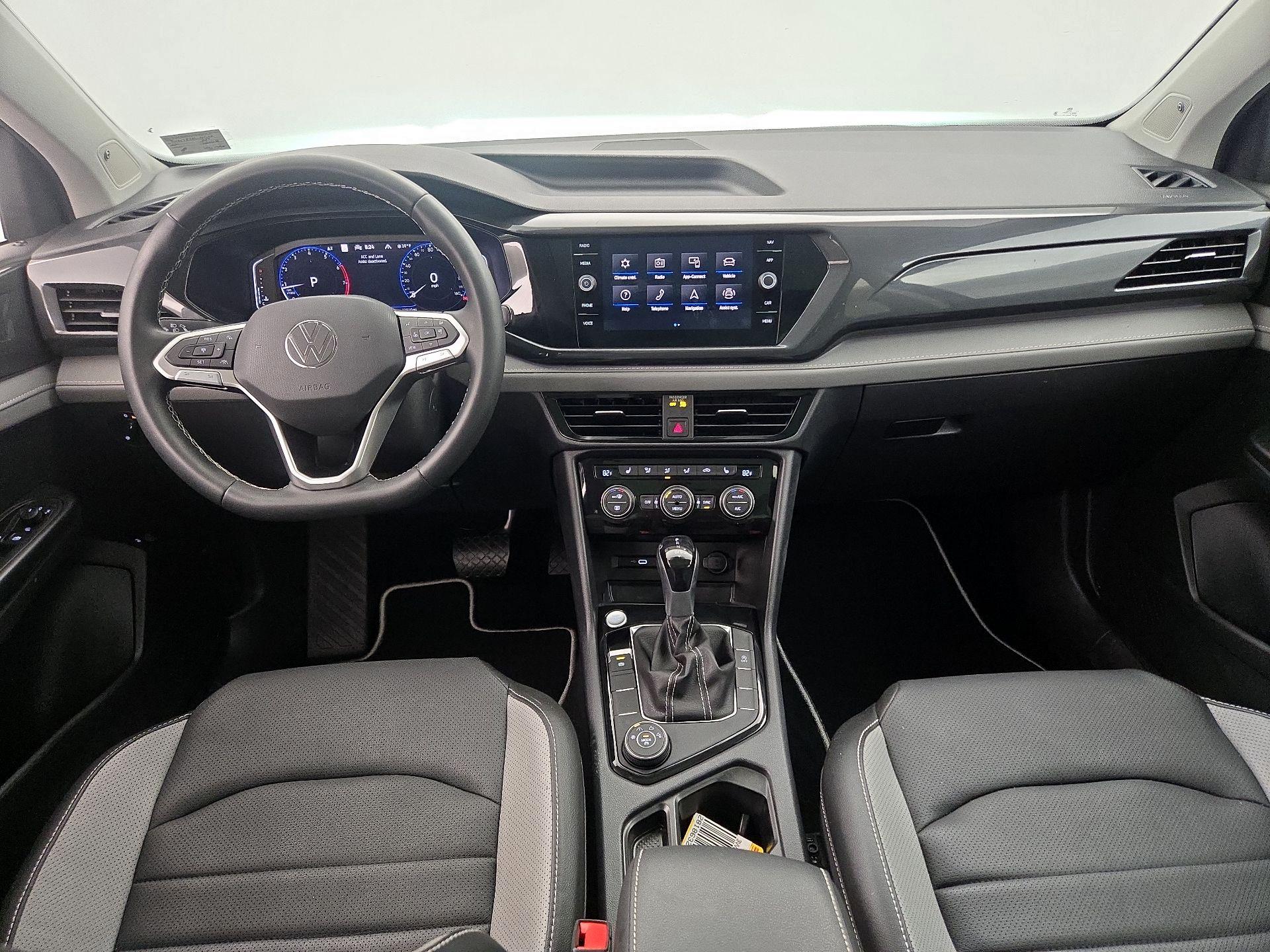 Thumbnail: 2023 Volkswagen Taos - 9