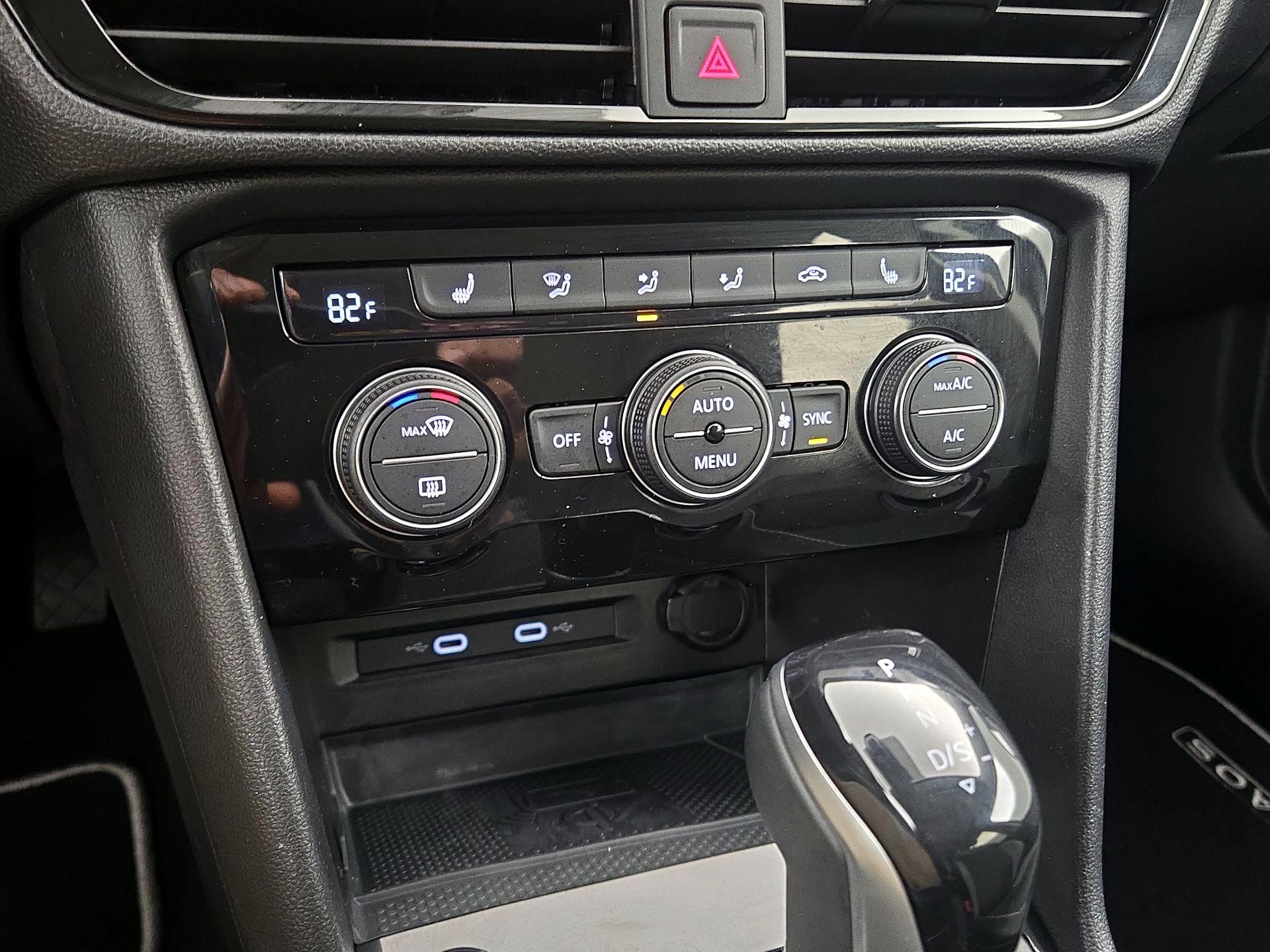 Thumbnail: 2023 Volkswagen Taos - 17