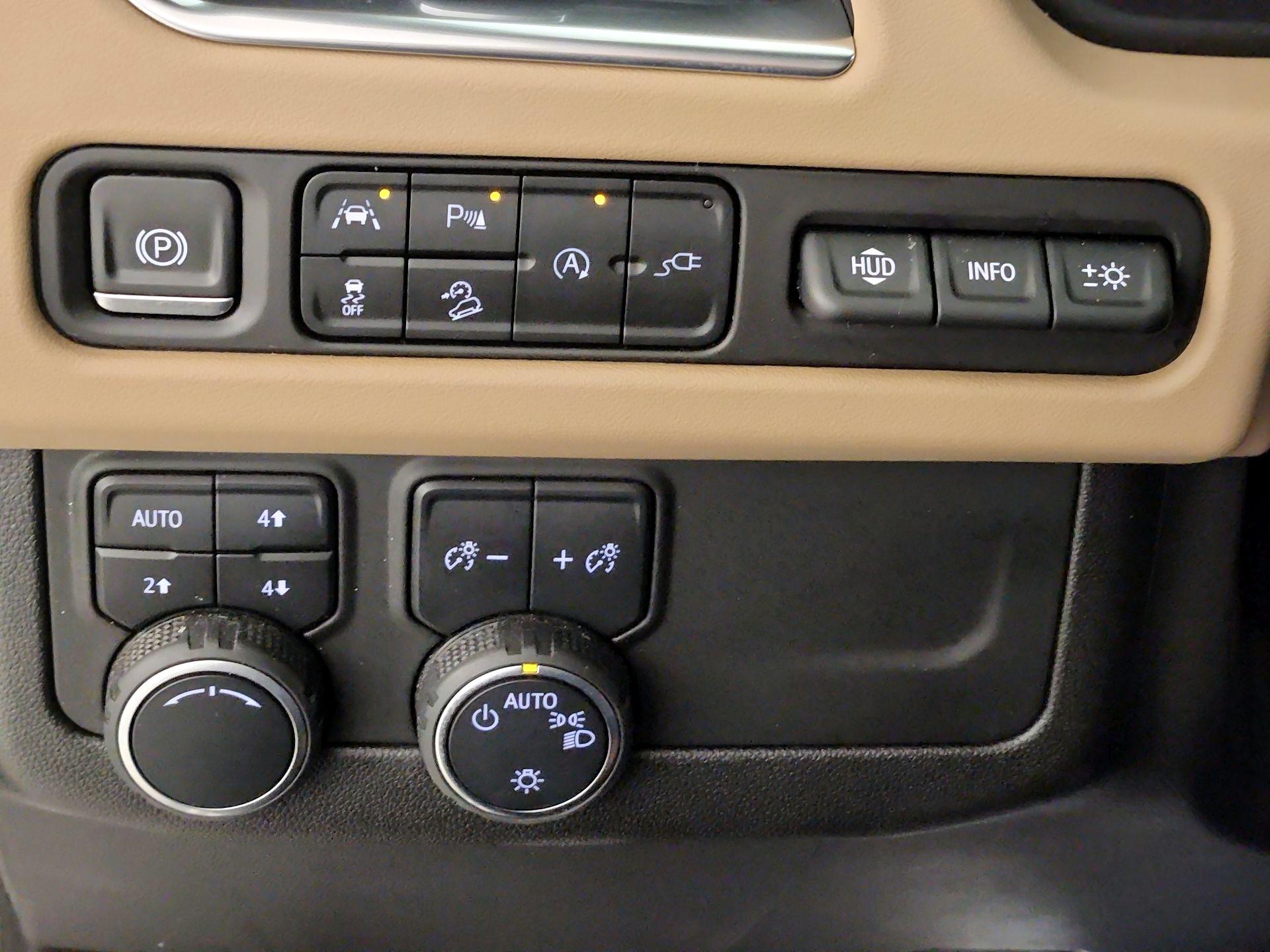 Thumbnail: 2021 Chevrolet Suburban - 13