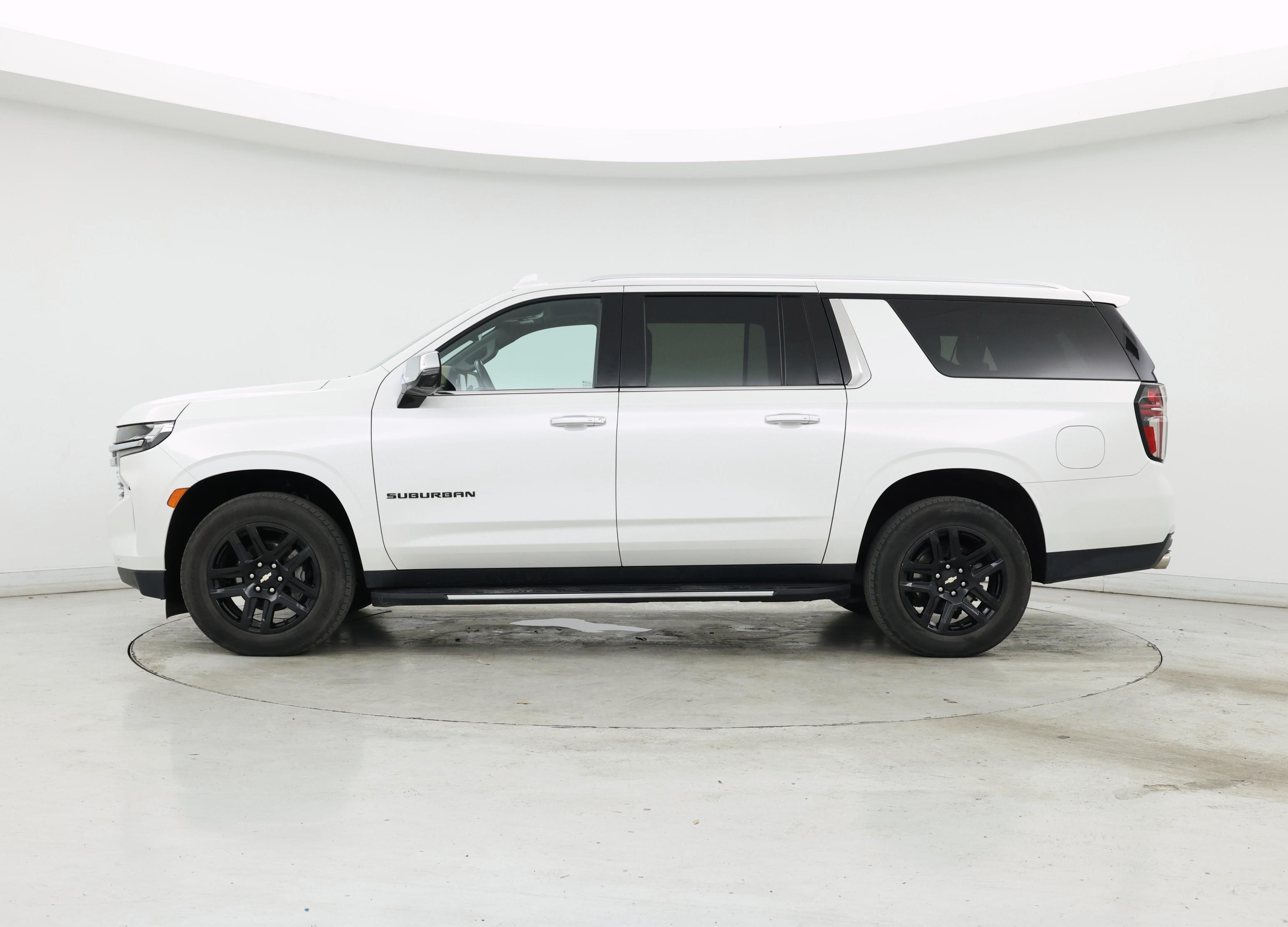 Thumbnail: 2021 Chevrolet Suburban - 3