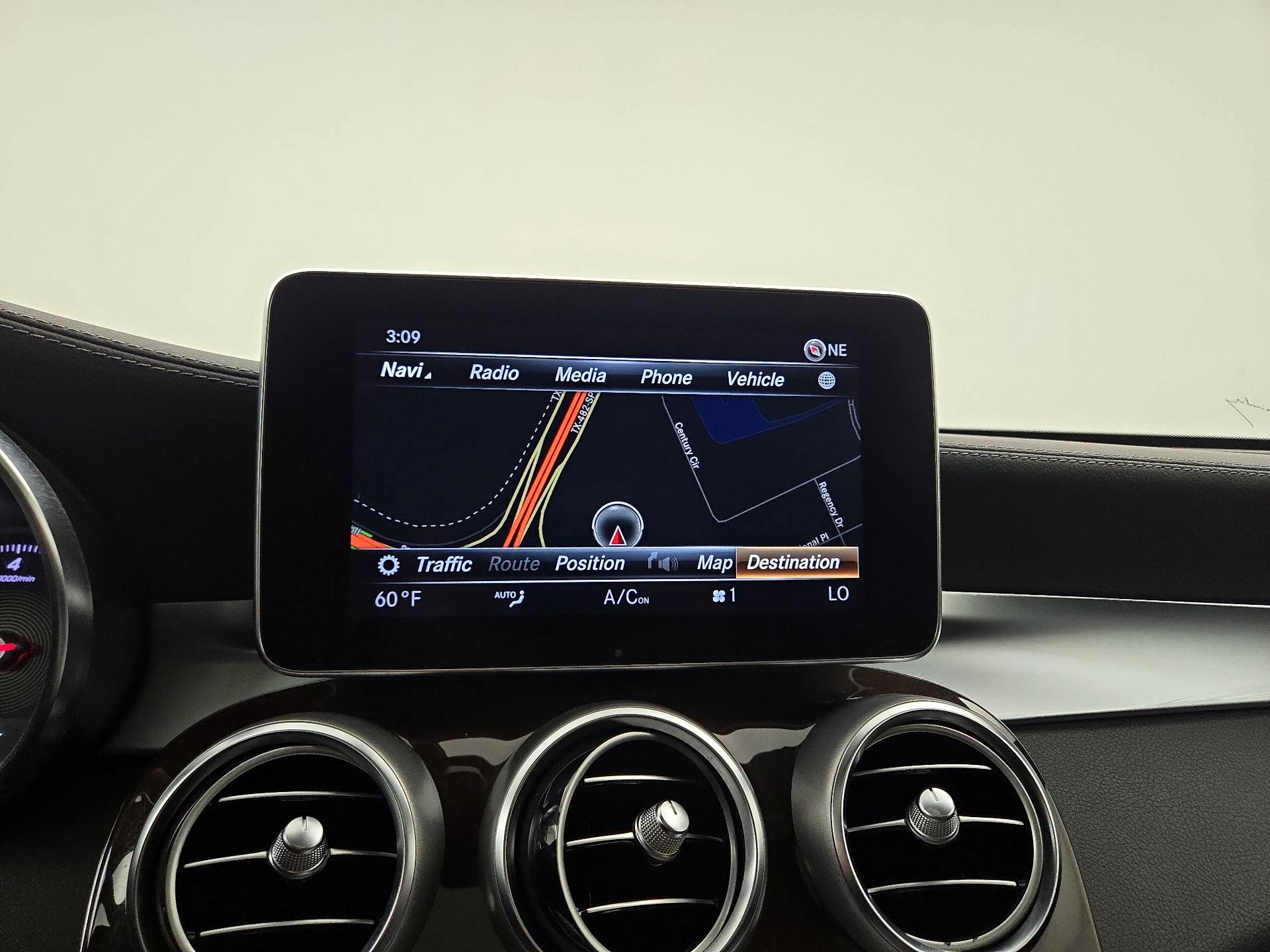 Thumbnail: 2018 Mercedes-Benz GLC - 14