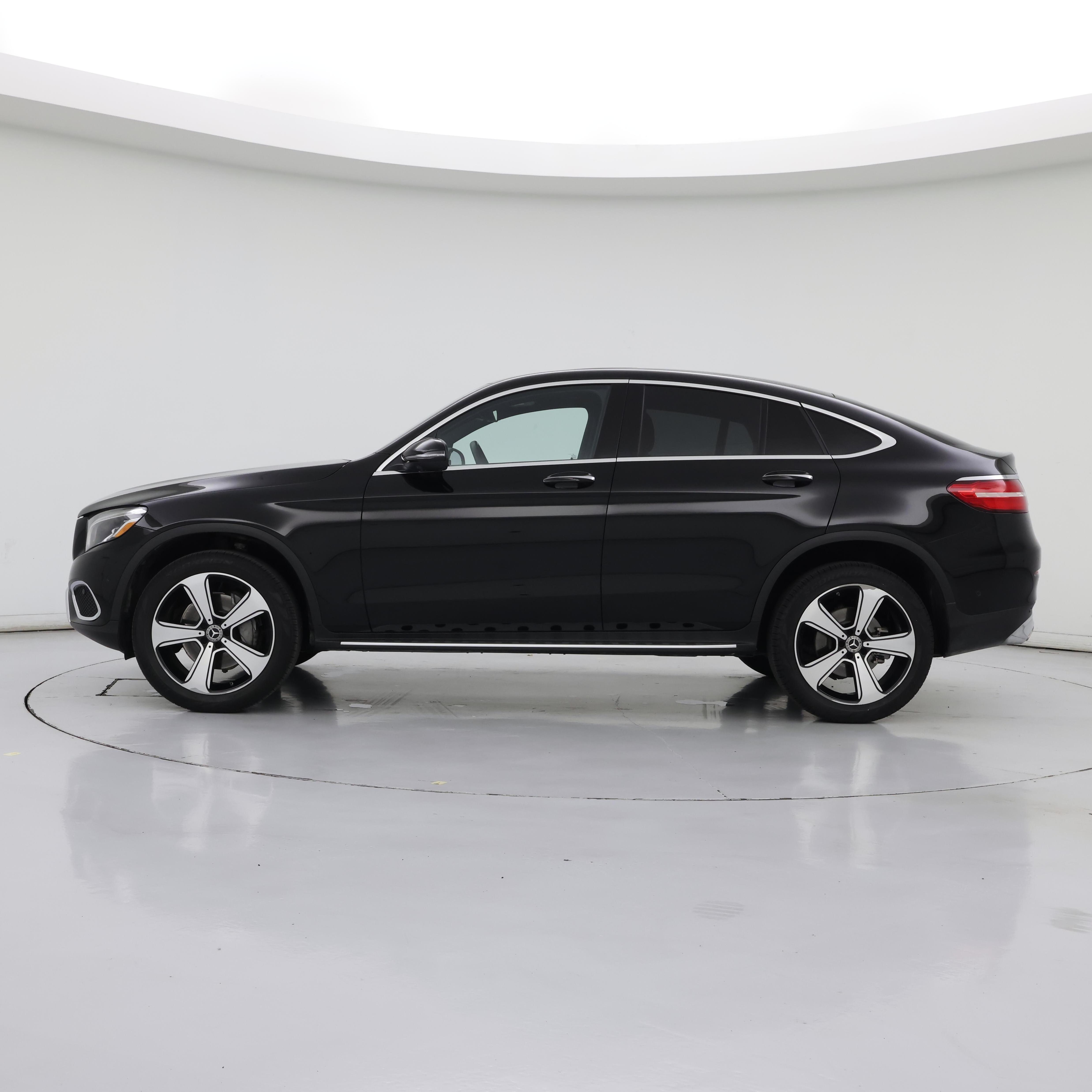 Thumbnail: 2018 Mercedes-Benz GLC - 3