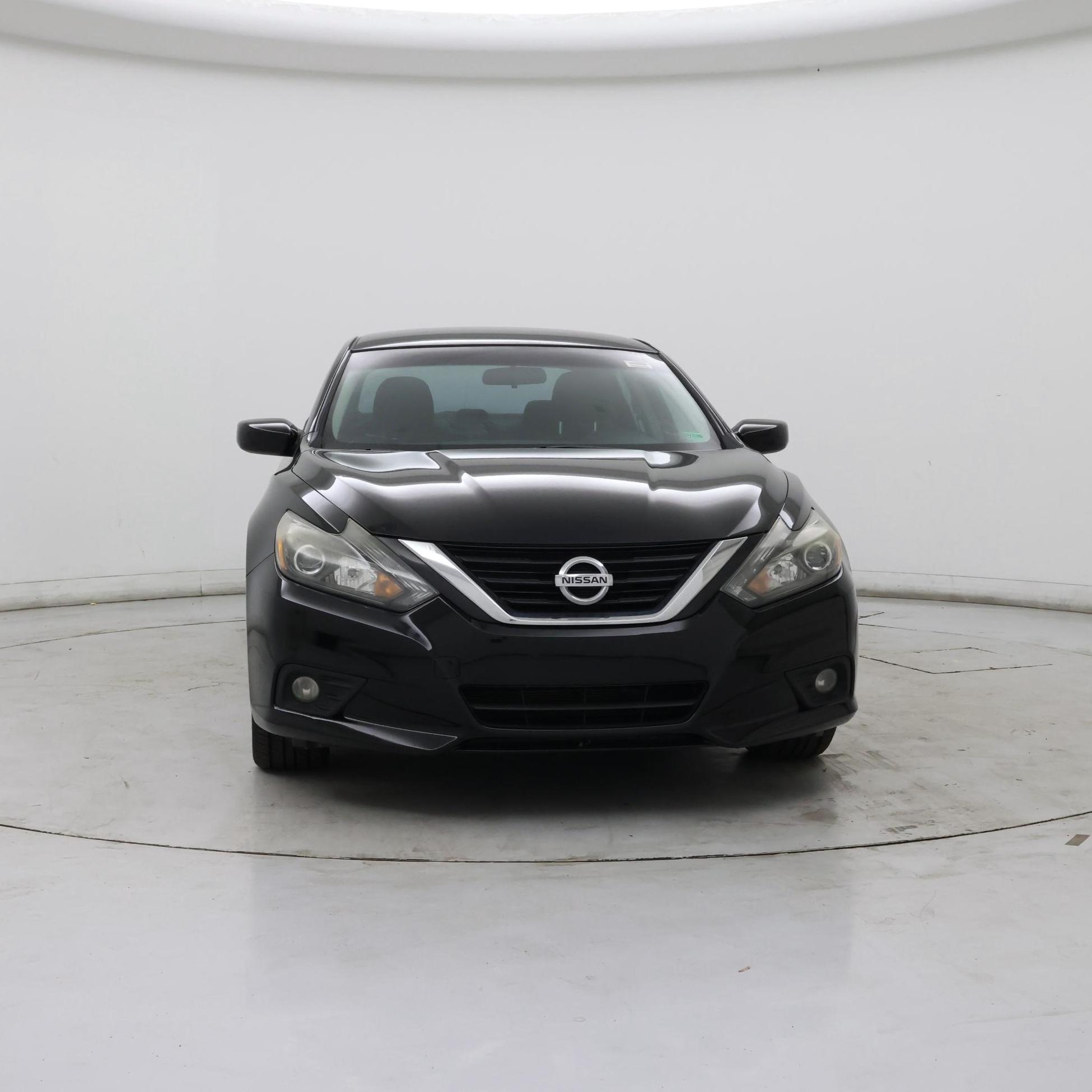 Thumbnail: 2017 Nissan Altima - 5