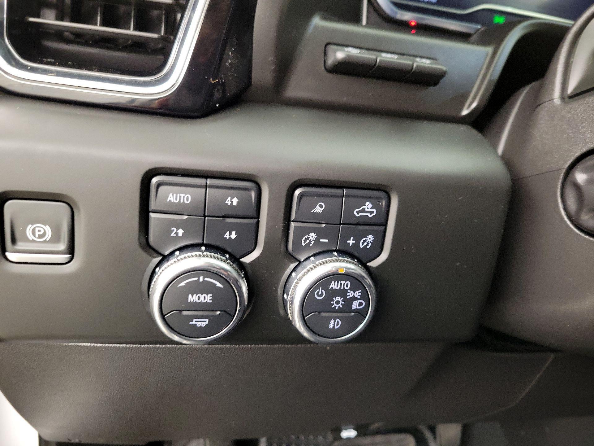 Thumbnail: 2025 GMC Sierra 1500 - 13