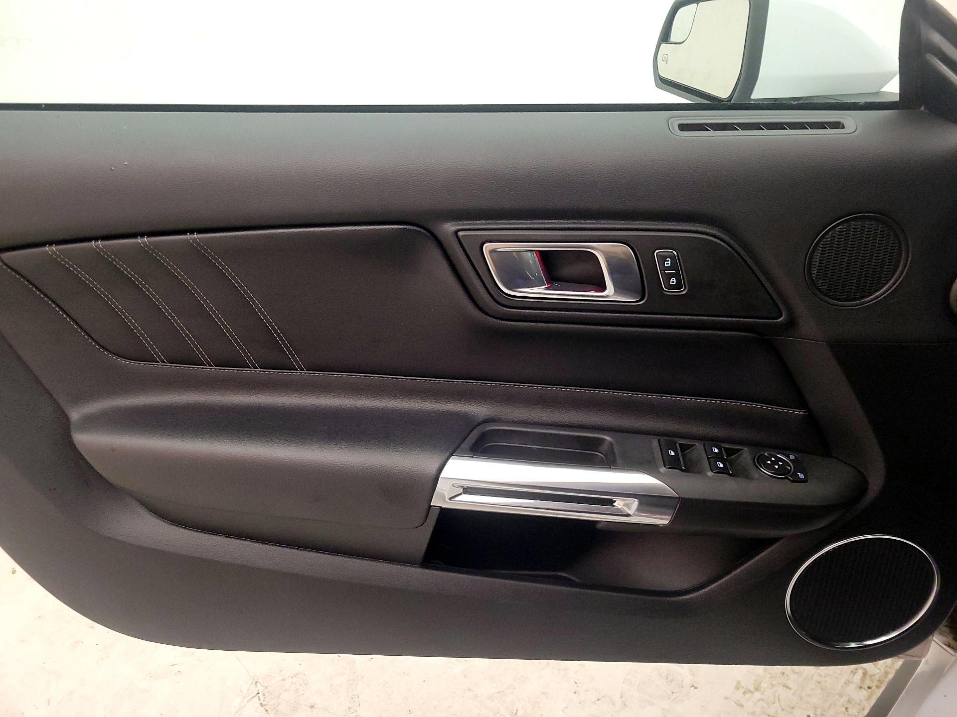 Thumbnail: 2020 Ford Mustang - 12