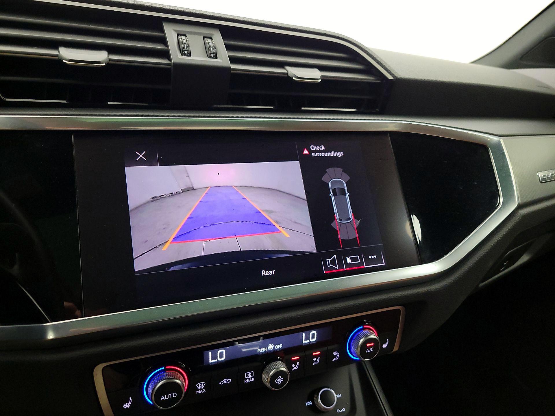 Thumbnail: 2022 Audi Q3 - 13