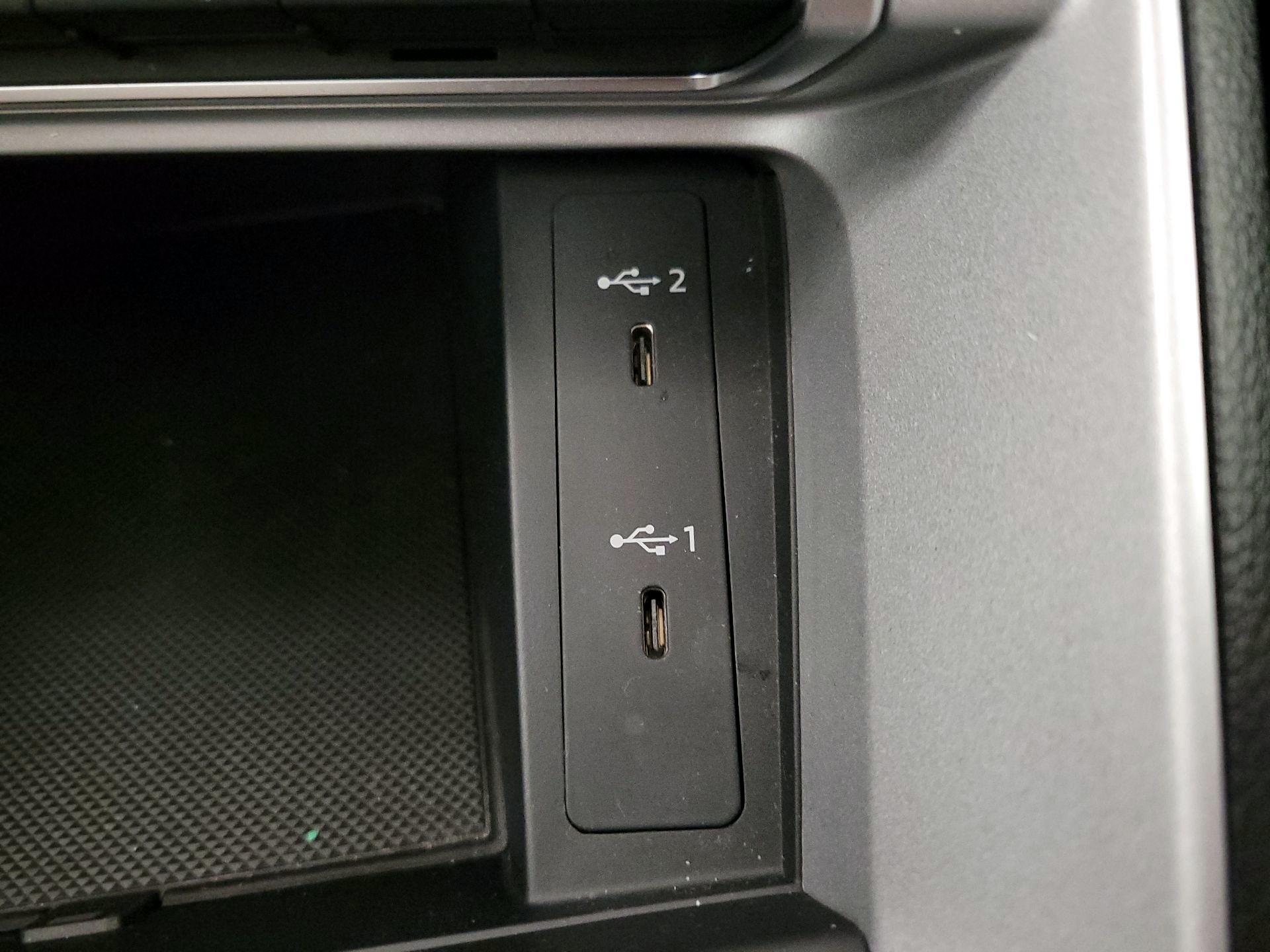 Thumbnail: 2022 Audi Q3 - 17