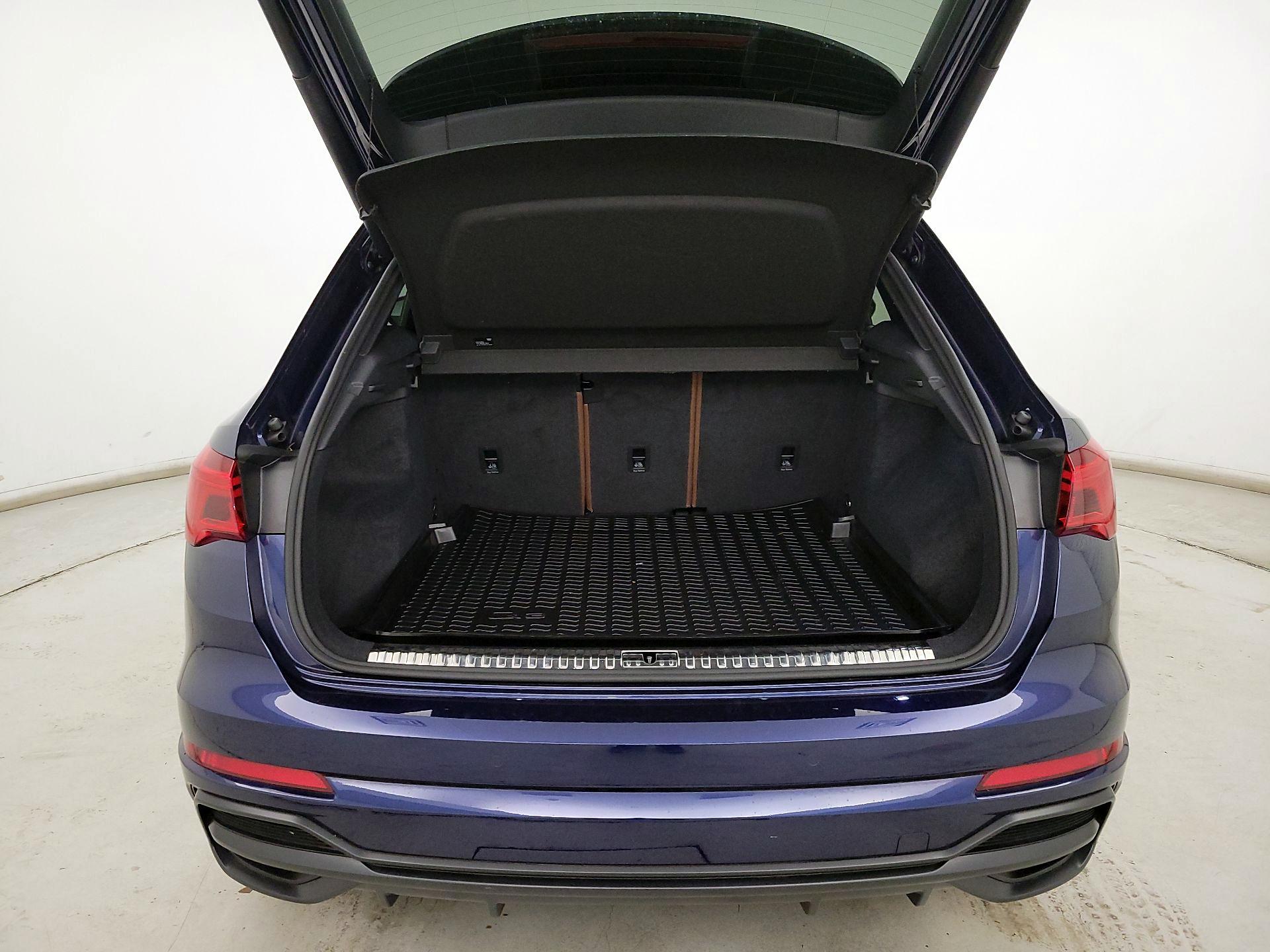 Thumbnail: 2022 Audi Q3 - 20