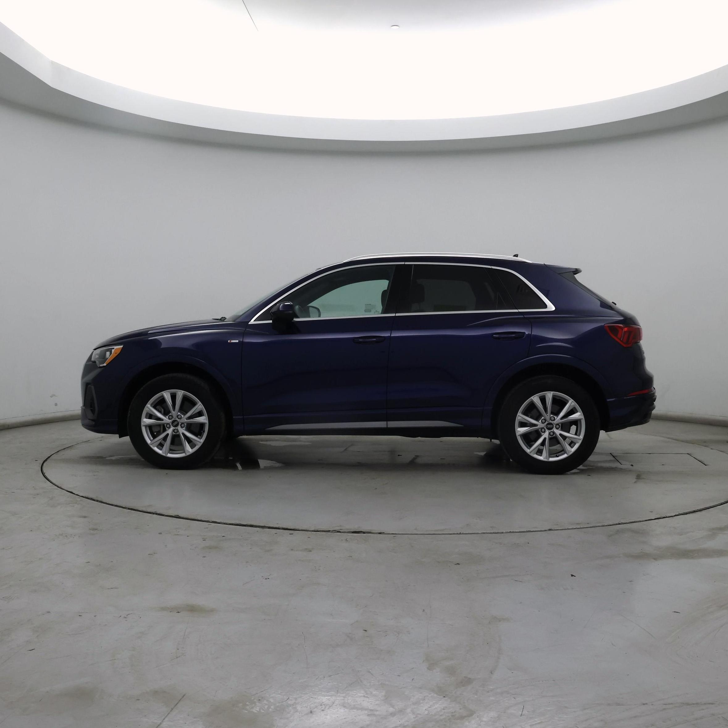 Thumbnail: 2022 Audi Q3 - 3