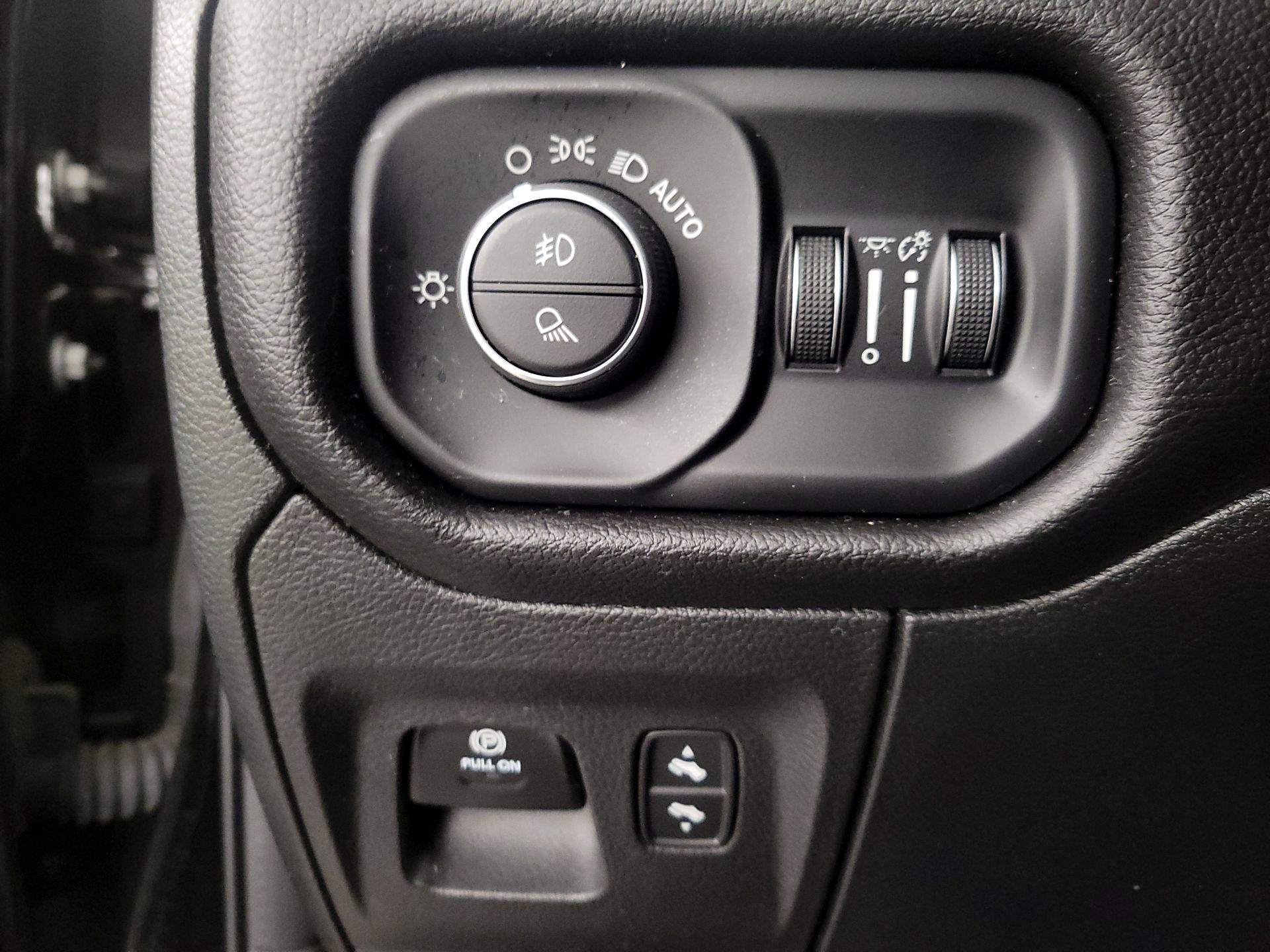 Thumbnail: 2022 RAM 1500 - 13