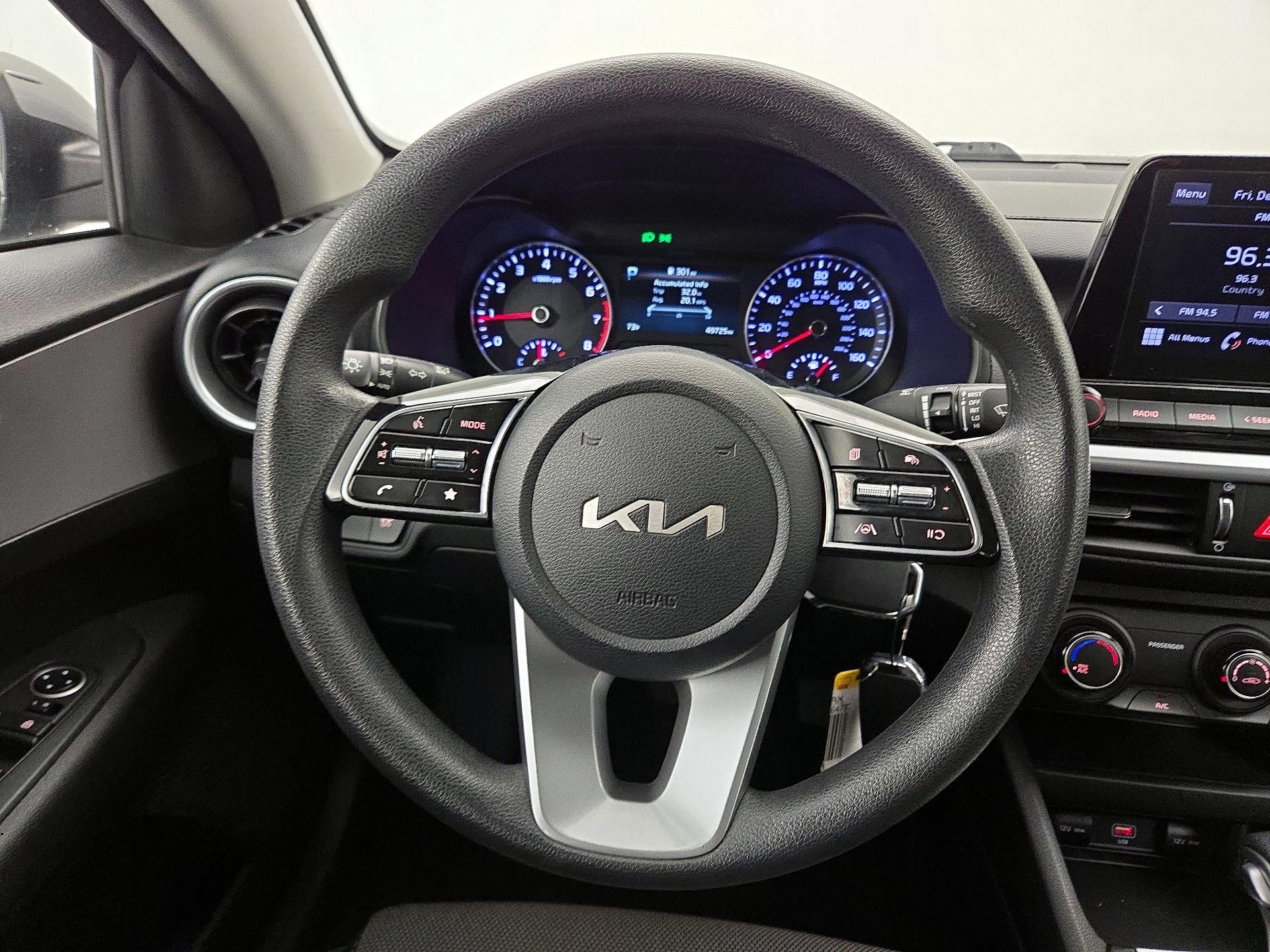 Thumbnail: 2023 Kia Forte - 10