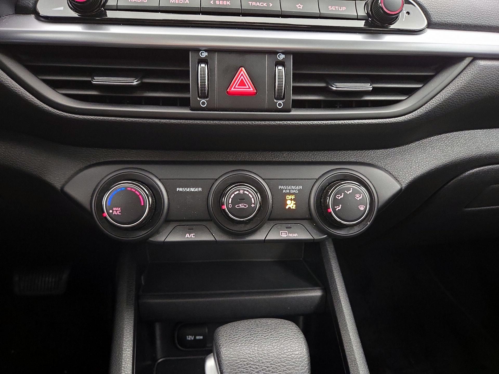 Thumbnail: 2023 Kia Forte - 16